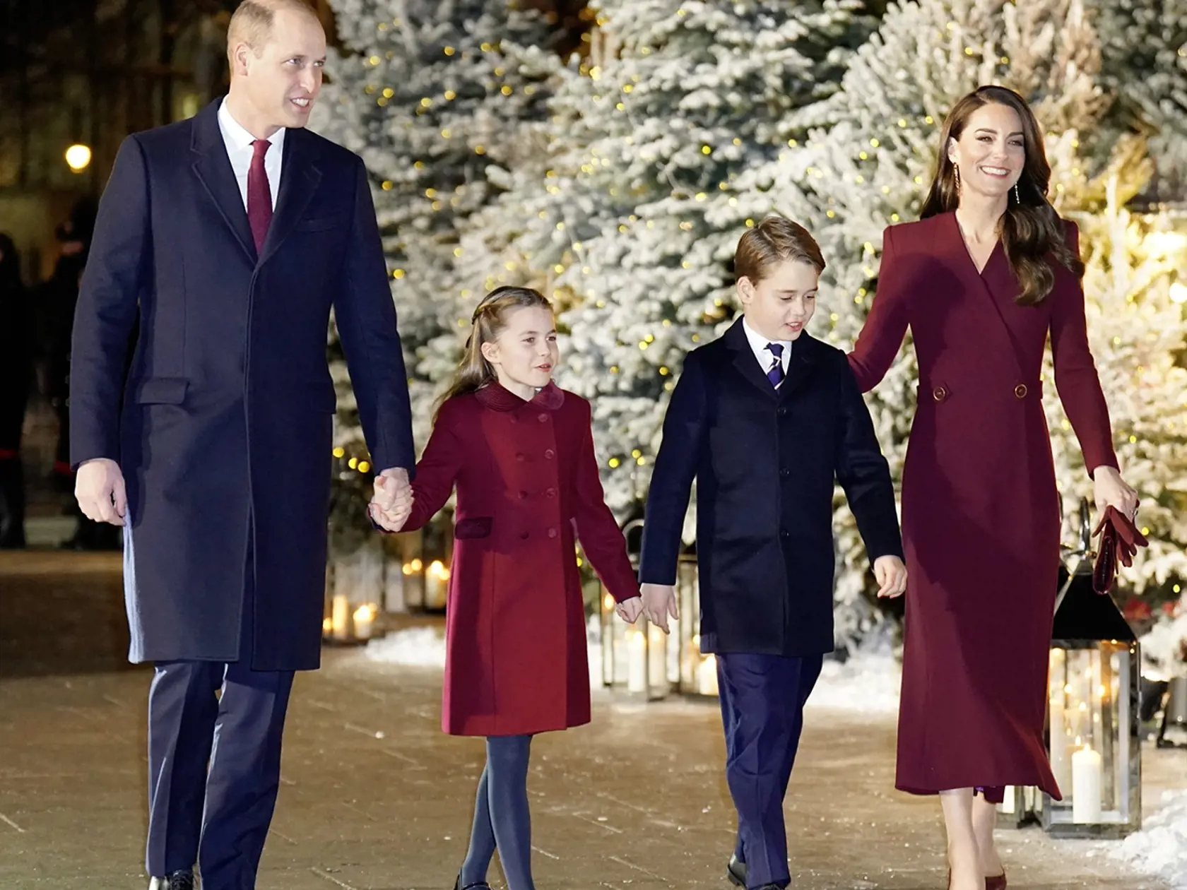 Princ William s manželkou Kate a dvomi staršími deťmi