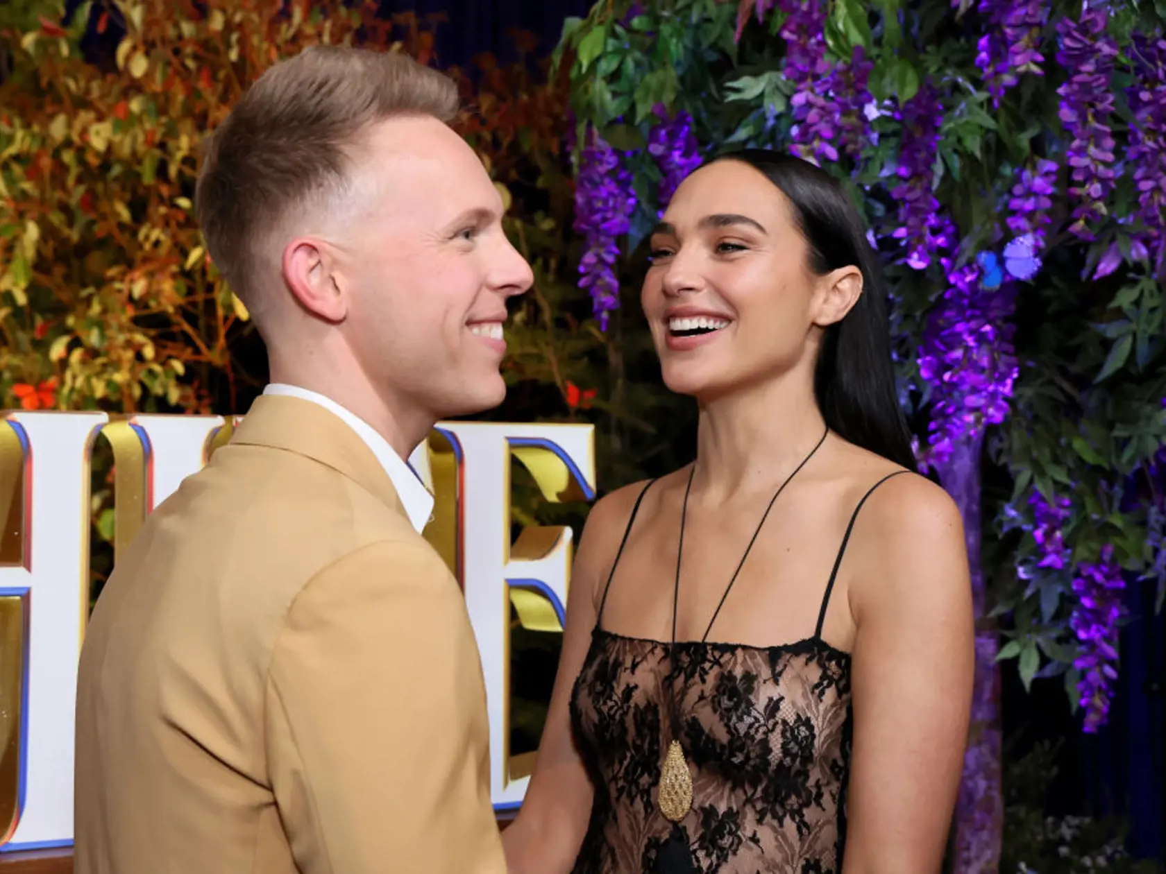 Gal Gadot hrá v Snehulienke Zlú kráľovnú. 