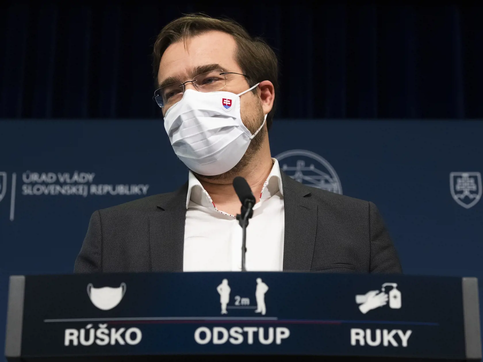 Na snímke minister zdravotníctva SR Marek Krajčí (OĽaNO) počas tlačovej konferencie k protiepidemickým opatreniam v Bratislave 9. decembra 2020. FOTO TASR - Jaroslav Novák