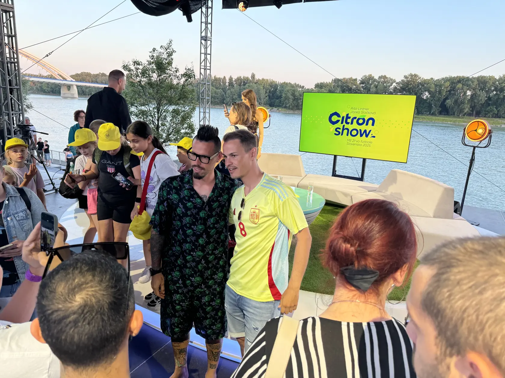 Hamšík pútal v relácii Richarda Lintnera Citrónshow veľkú pozornosť a po nej sa ochotne venoval desiatkam fanúšikov, ktorí chceli fotografiu alebo podpis.