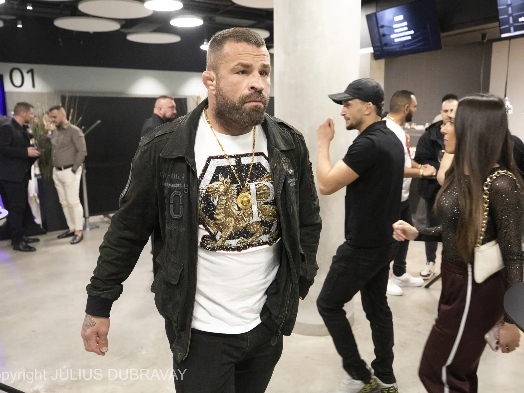 Na snimke je  Carlos "Terminátor" Vémola na Fight Night Challenge 9 v Pražskej O2 Universum aréne.