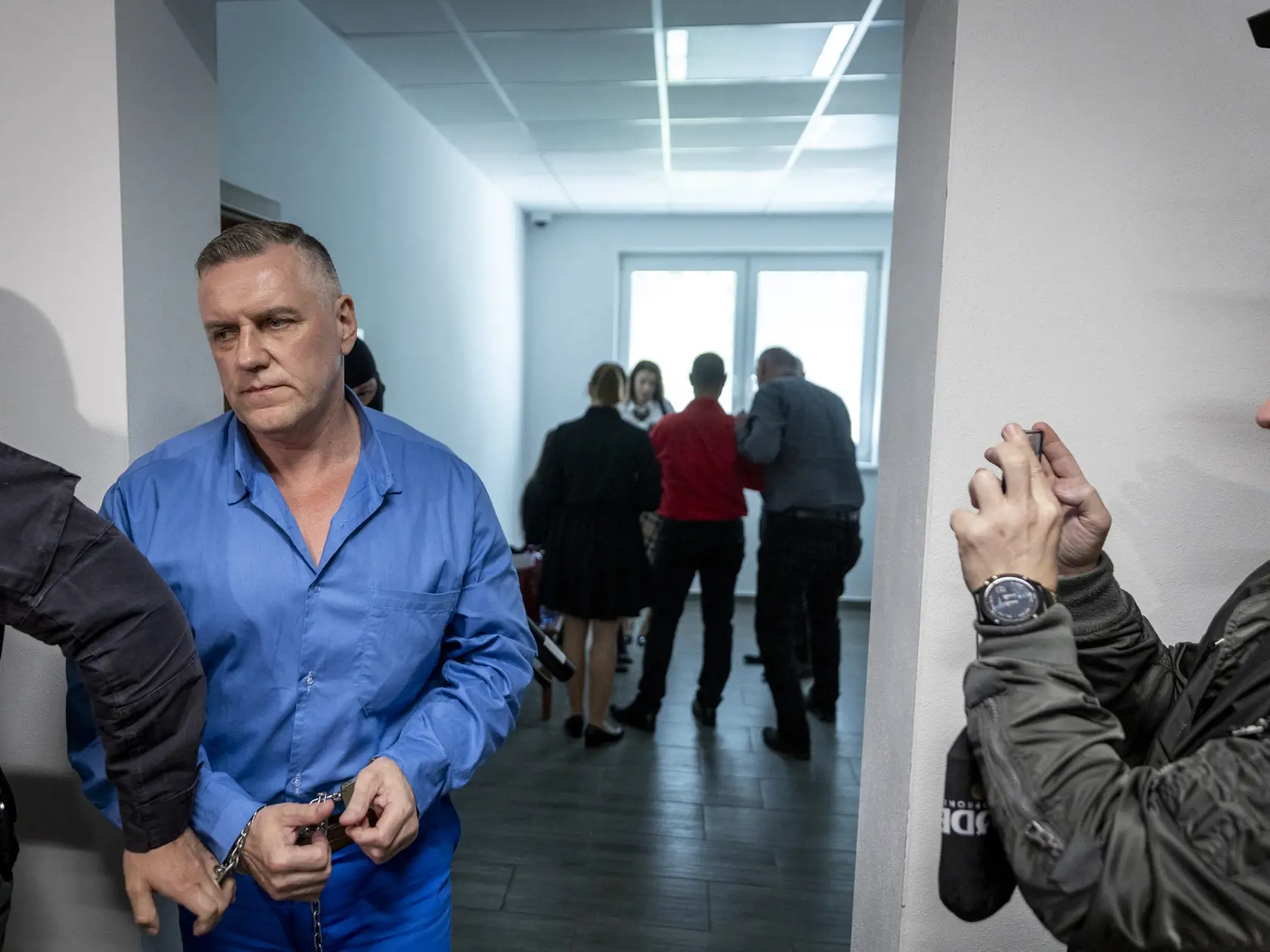 Rozhodovanie o podmienečnom prepustení Mikuláša Černáka. 