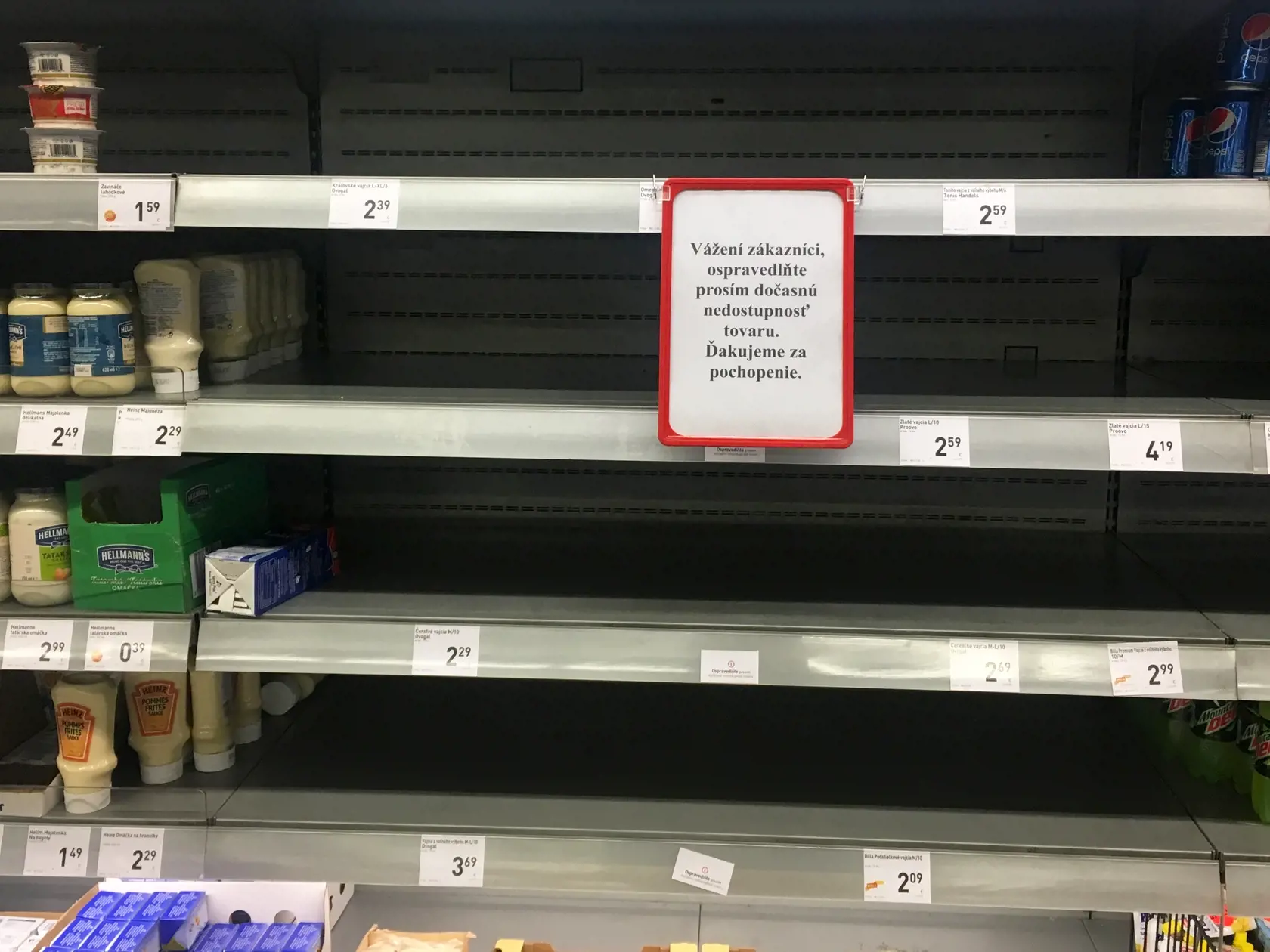 V našich obchodoch hrozia prázdne pulty. Pandémia aj vysoké ceny energií spôsobili, že viacerým výrobcom potravín hrozí kolaps.