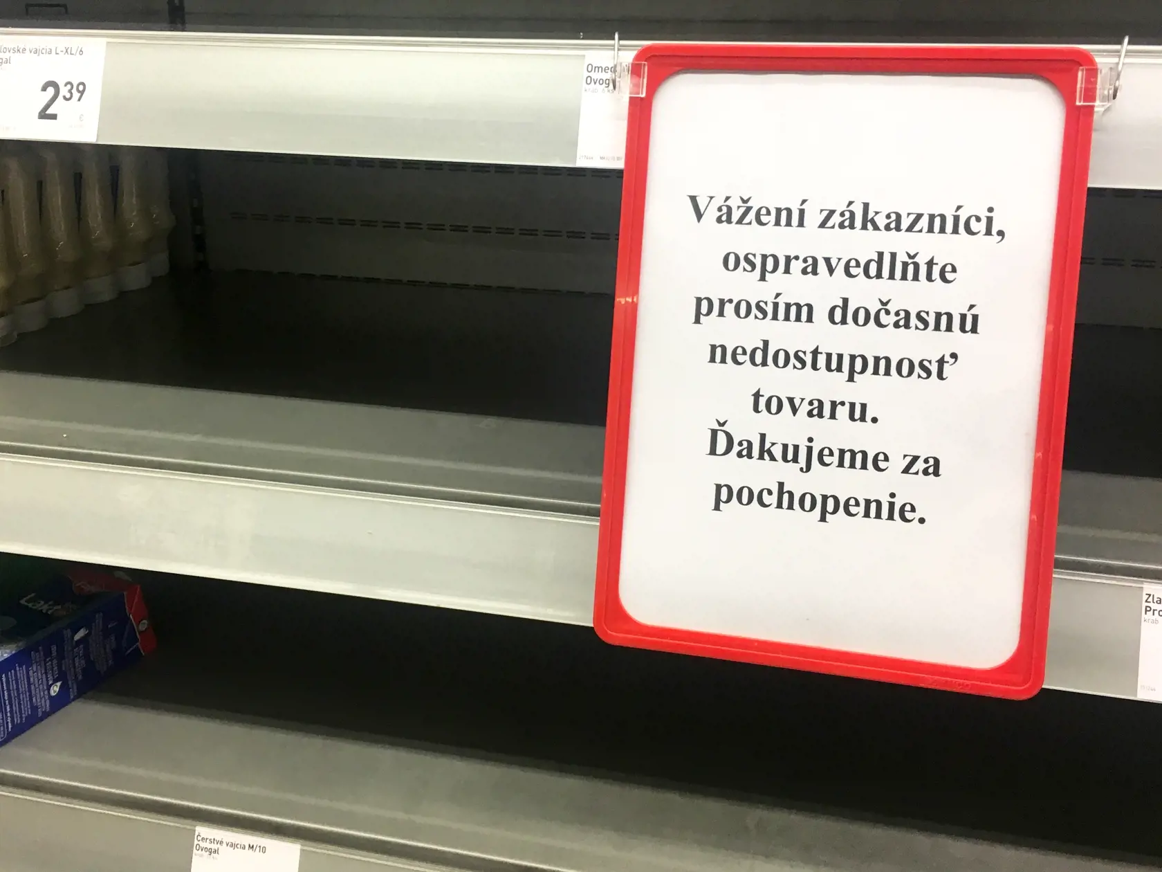 V našich obchodoch hrozia prázdne pulty. Pandémia aj vysoké ceny energií spôsobili, že viacerým výrobcom potravín hrozí kolaps.