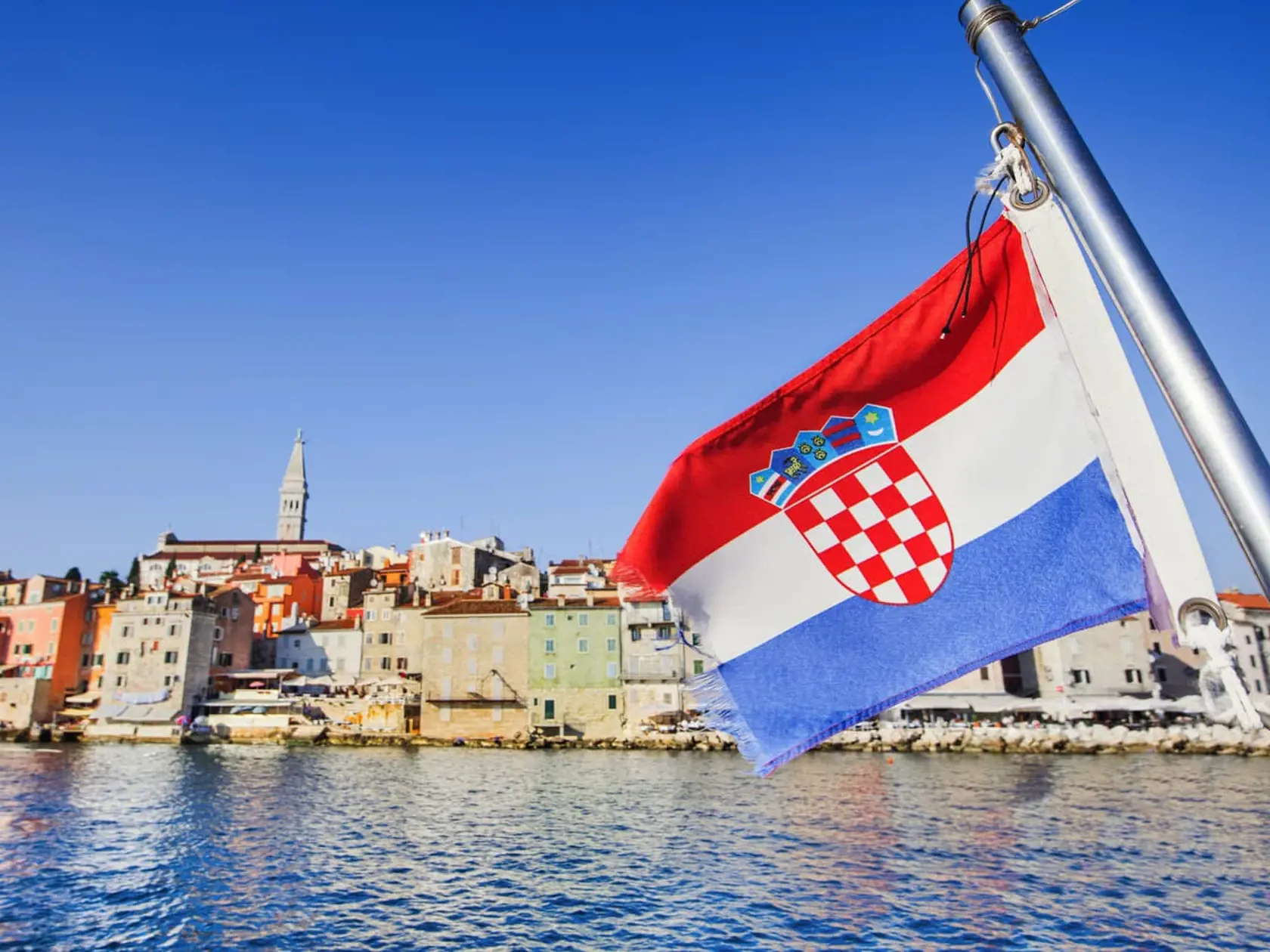 V zozname najpopulárnejších dovolenkových destinácii medzi Slovákmi nechýba ani tento rok susedné Česko, Maďarsko, Chorvátsko či Turecko.