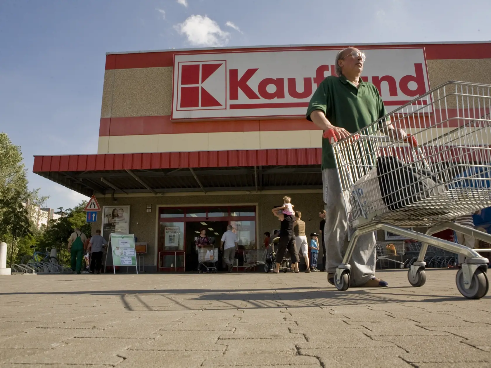 Zakúpený produkt môžu vrátiť v ktorejkoľvek predajni Kaufland a dostanú naspäť čiastku v plnej výške, samozrejme, aj bez predloženia pokladničného bloku.