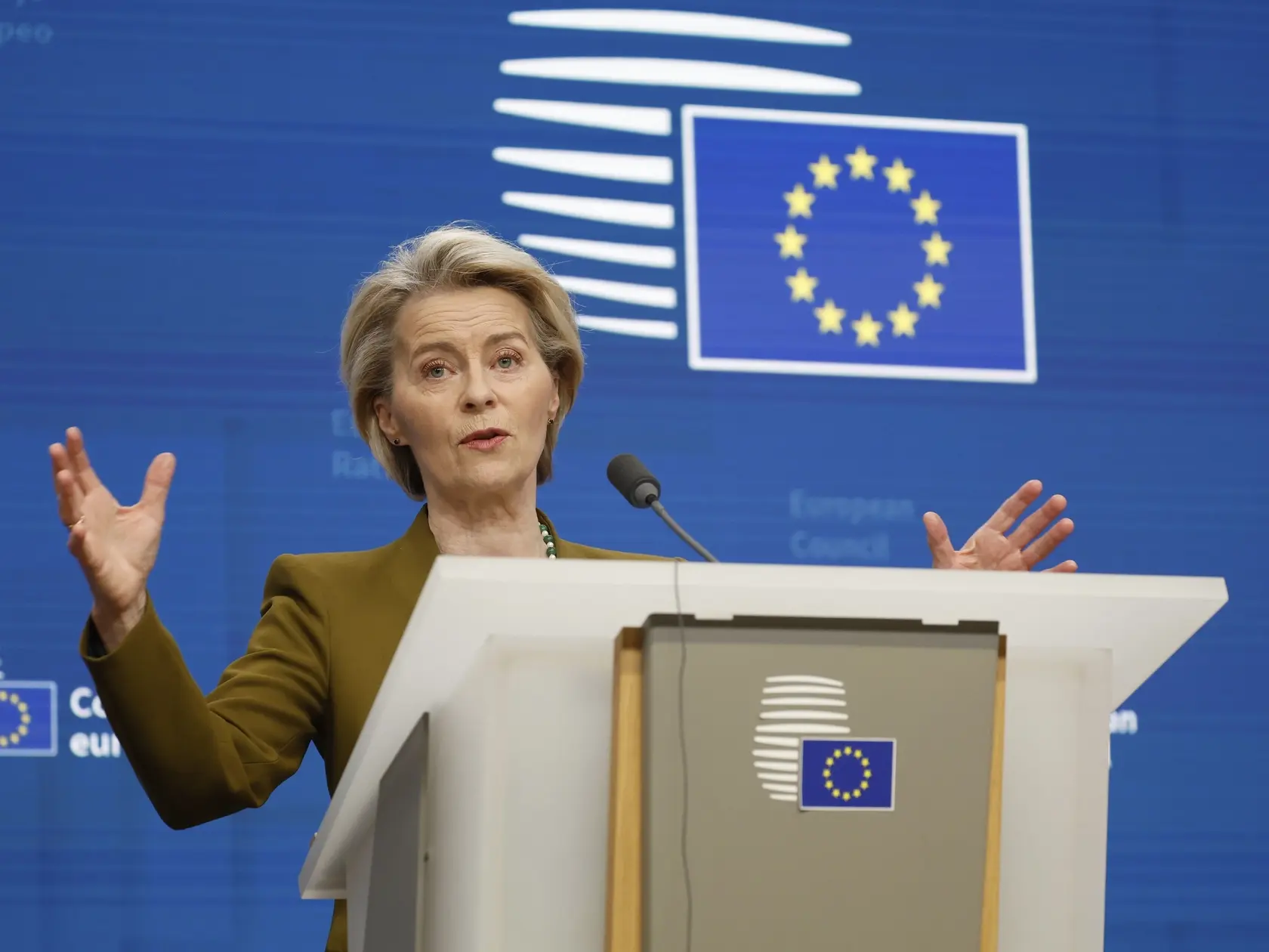 Predsedníčka Európskej komisie Ursula von der Leyenová chystá Trumpovi odvetu.