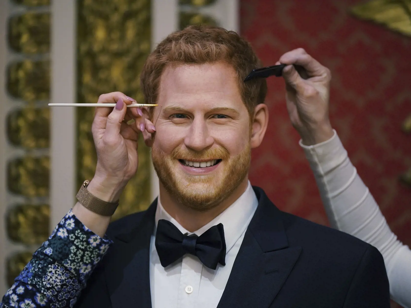 Na snímke vosková figurína britského princa Harryho v múzeu voskových figurín Madame Tussauds v Londýne 26. apríla 2023. Korunovácia Karola III. vo Westminsterskom opátstve sa bude konať 6. mája a zúčastnia sa na nej predstavitelia mnohých krajín sveta.