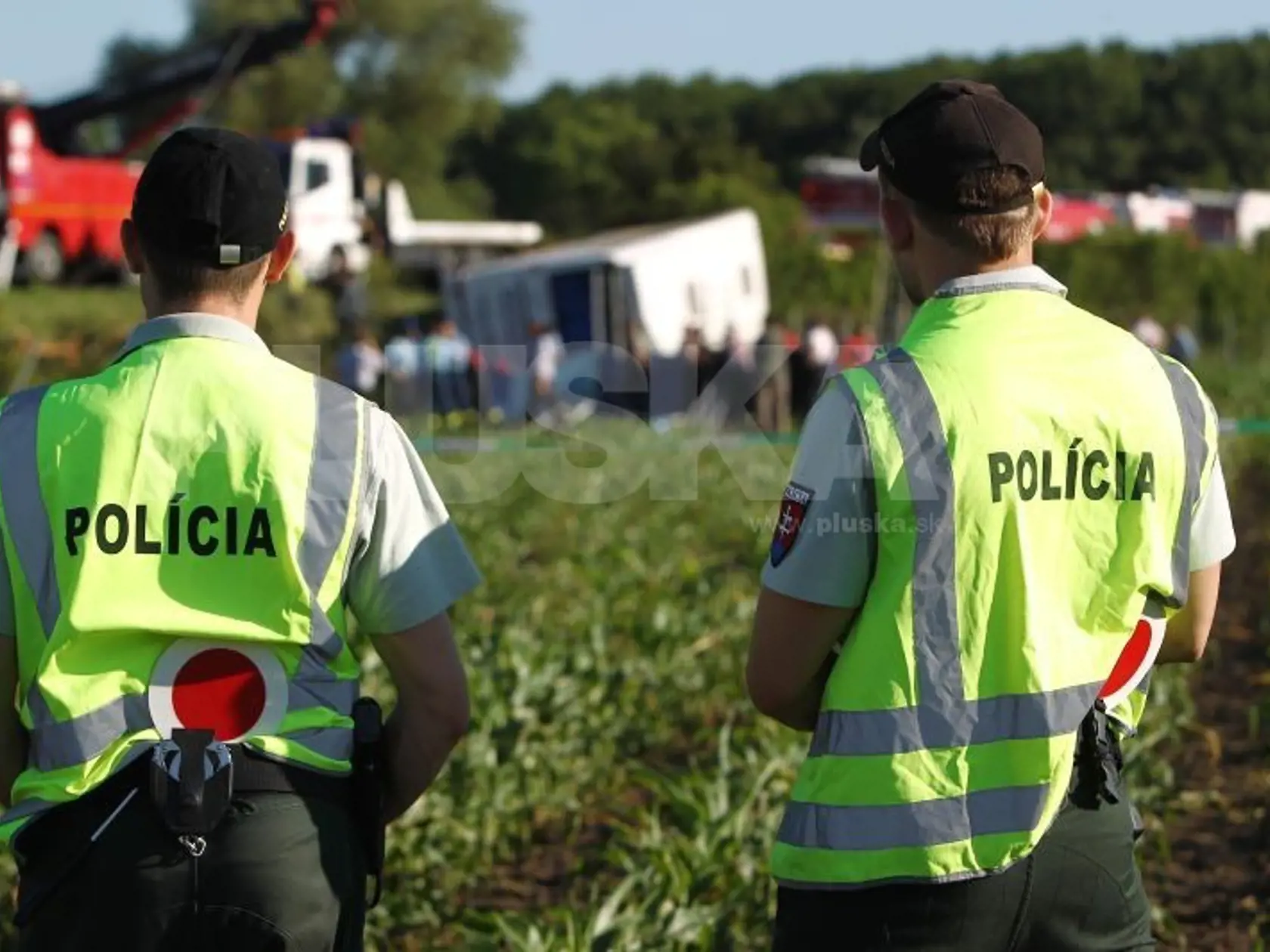Tragédia na diaľnici D1: Na miesto nešťastia prišli krátko po nehode policajti aj záchranári. Štyrom dievčatám však už nikto nemohol pomôcť.