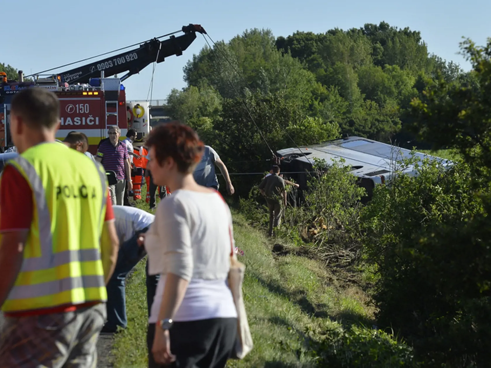 Autobus havaroval len pár kilometrov pred cieľom.