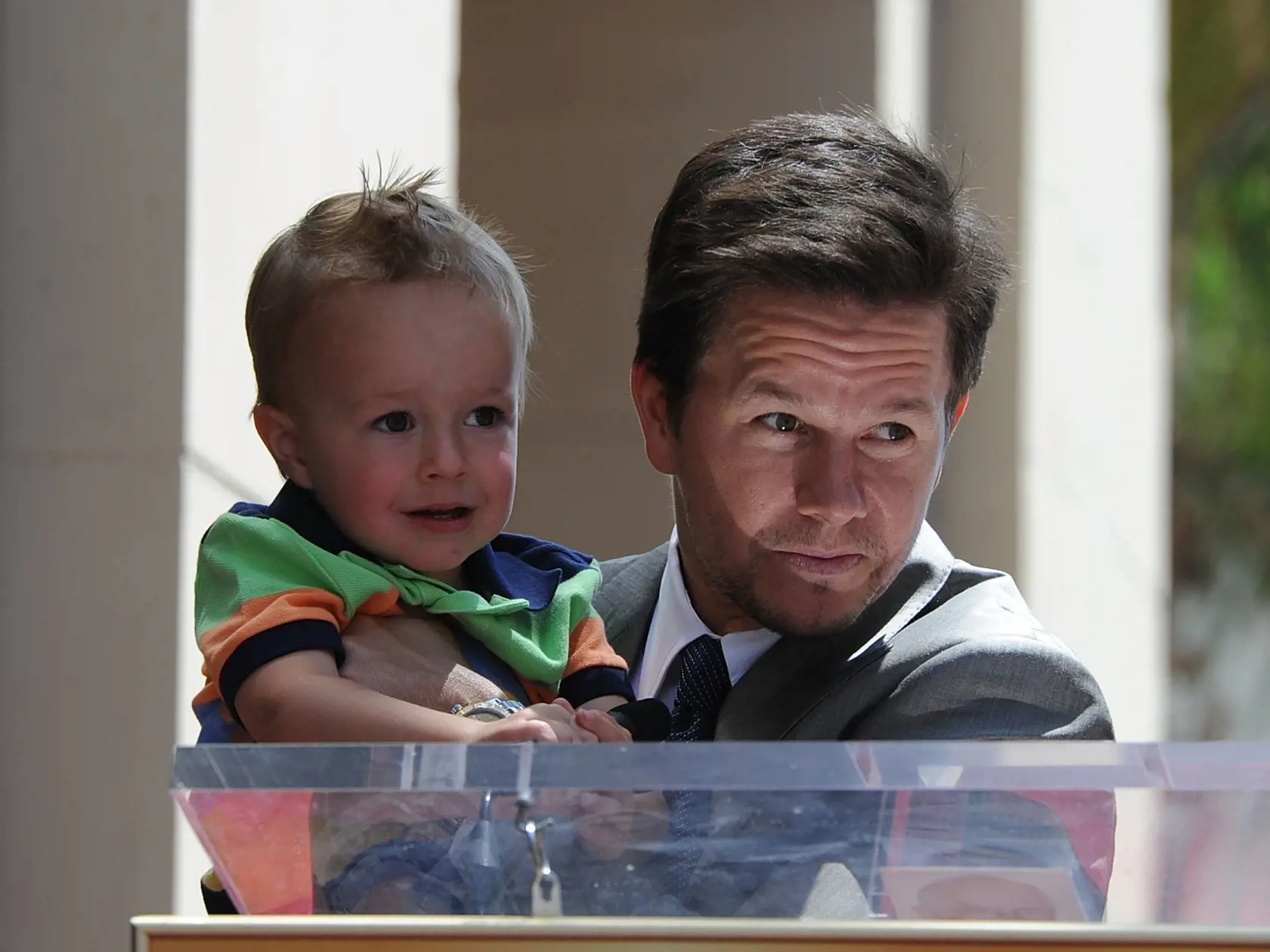 Mark Wahlberg s rodinou v posledných rokoch.