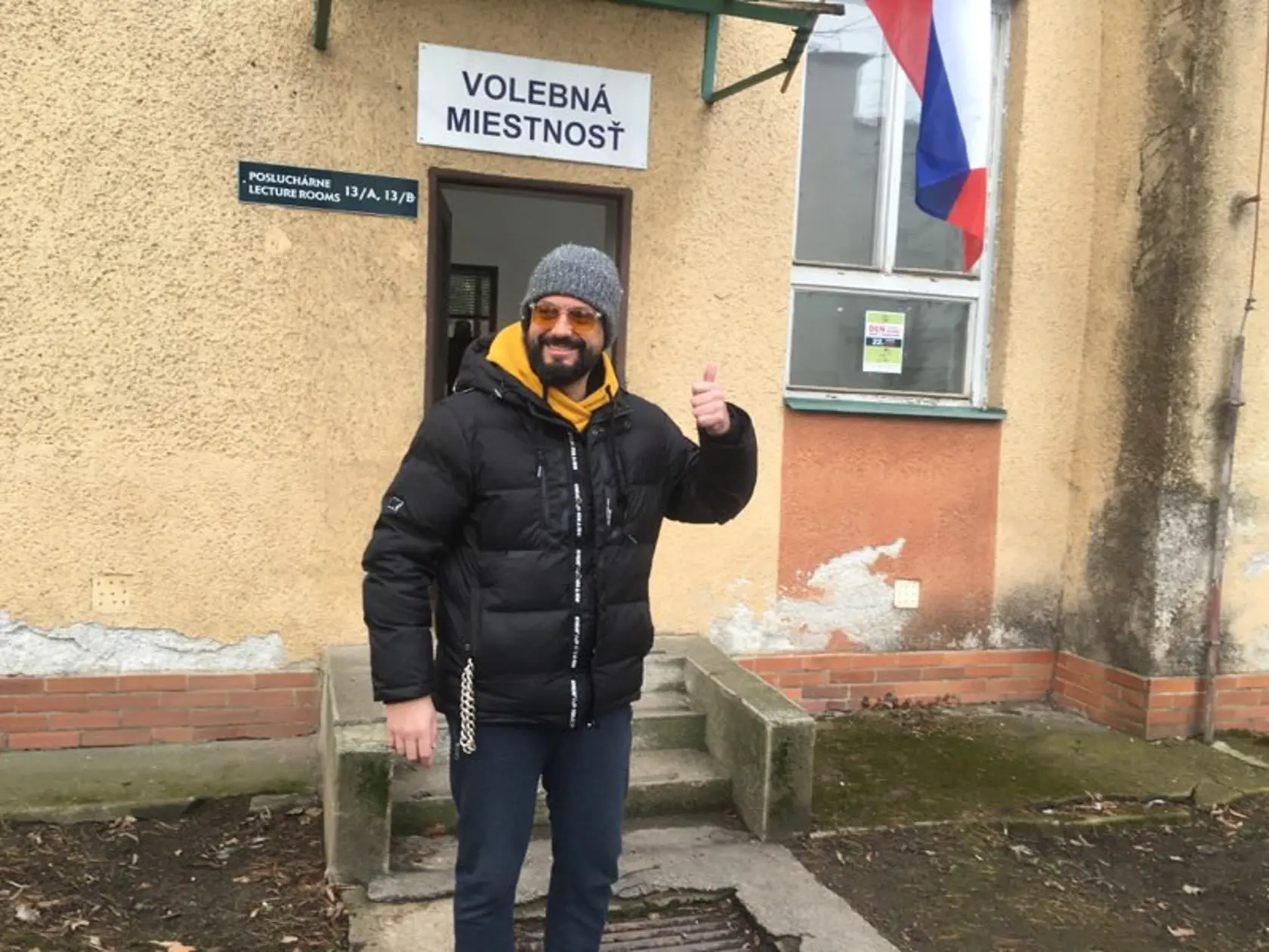 Marián Čekovský si pomýlil volebnú miestnosť a namiesto tzv. "Amfíku" prišiel do volebnej miestnosti na veterinu v Košiciach.