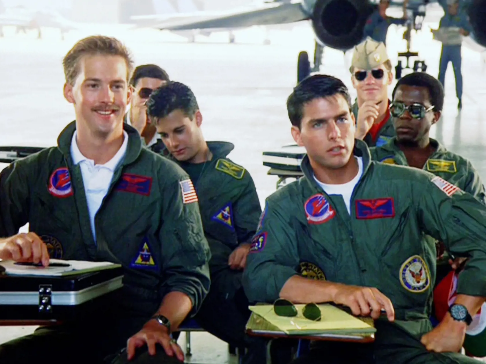 Tom Cruise sa v Top Gune predstavil ešte ako vychádzajúca a sľubná hviezda. Po filme sa mu prirodzene začali hrnúť ďalšie a ďalšie ponuky.
