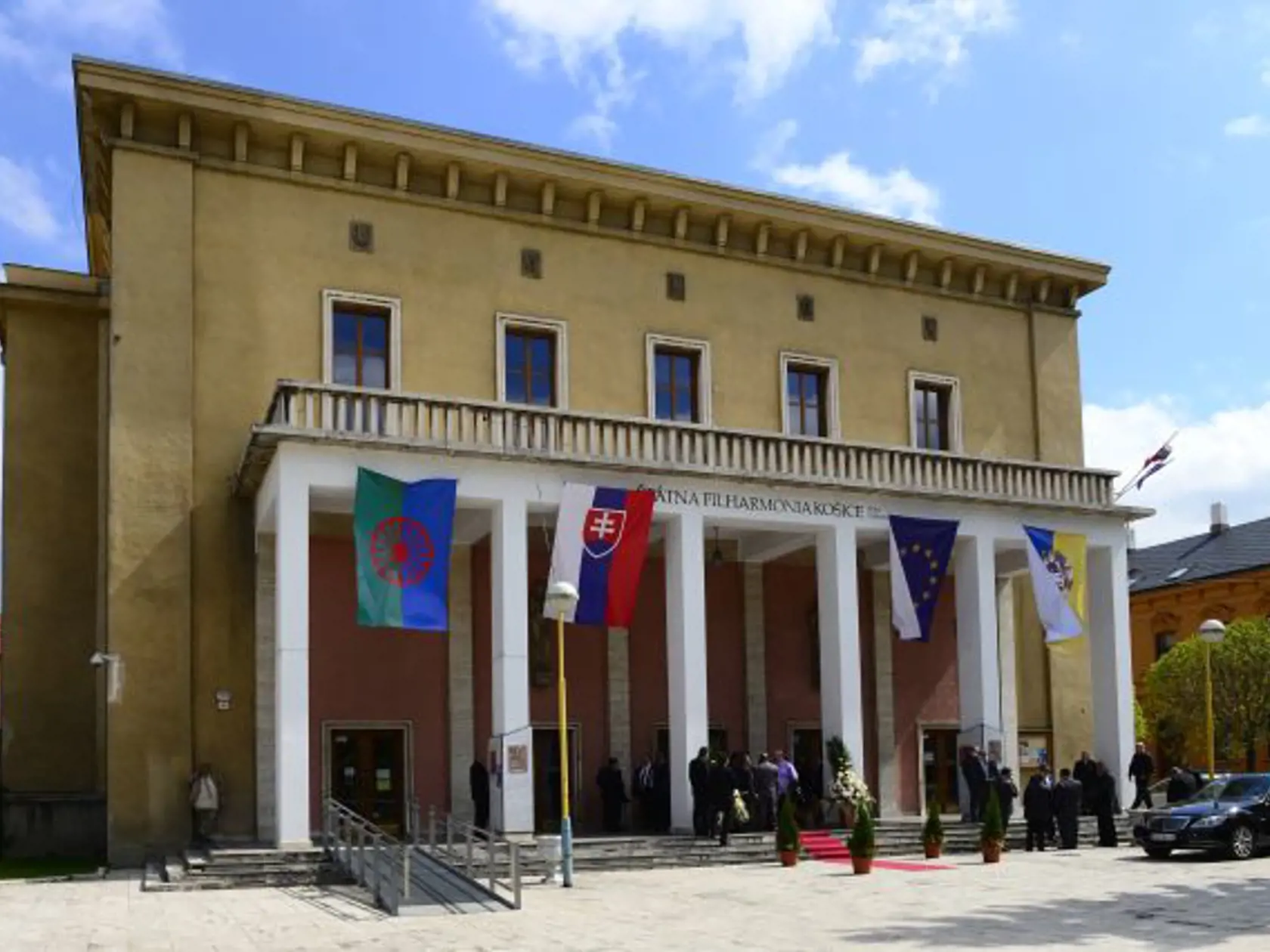 Korunovácia rómskeho kráľa 12. apríla 2014 v košickom Dome umenia. FOTO TASR – Milan Kapusta