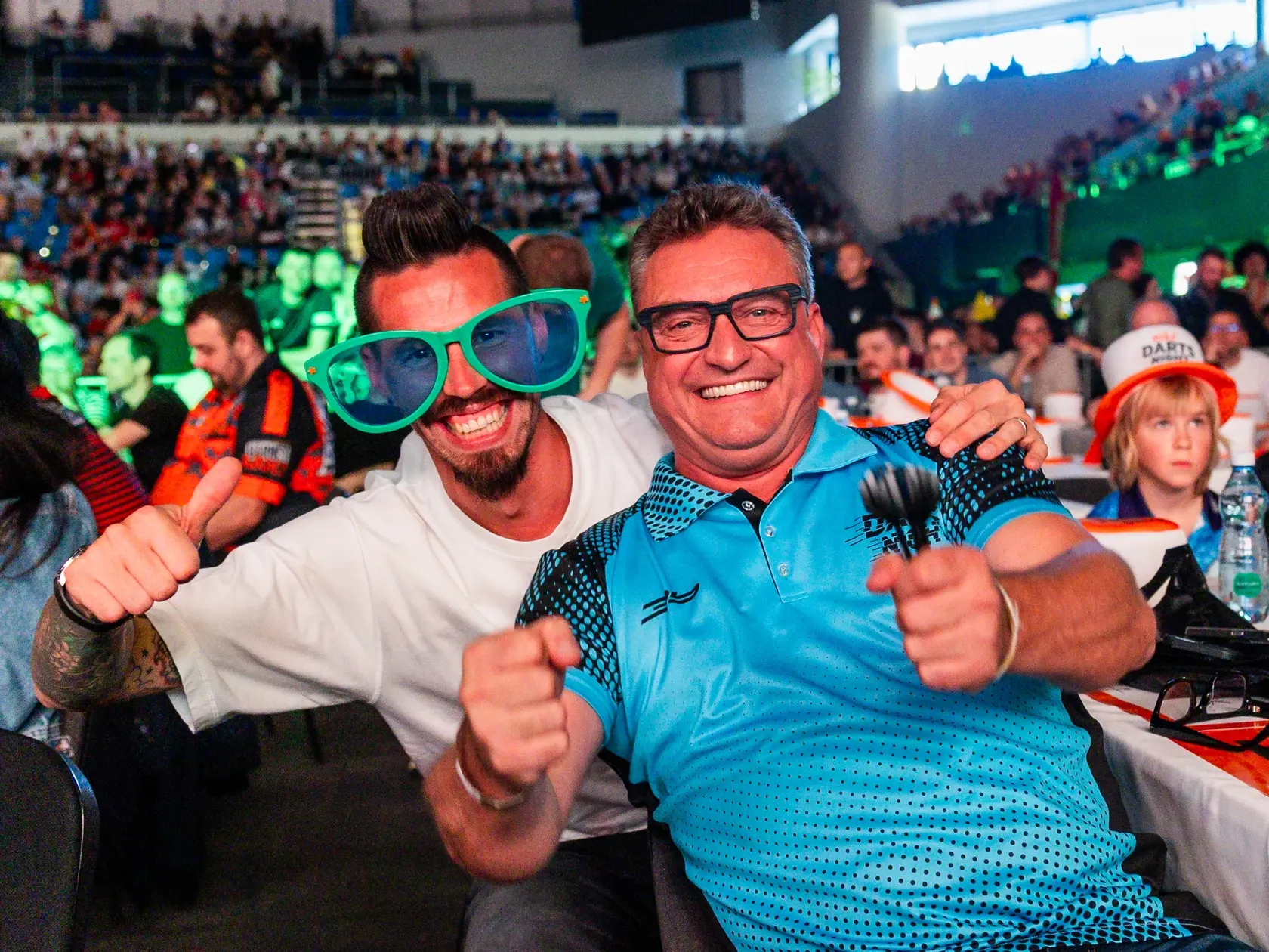 Šípkarská exhibícia Niké Darts Night. Na snímke Marek Hamšík, Marcel Forgáč.