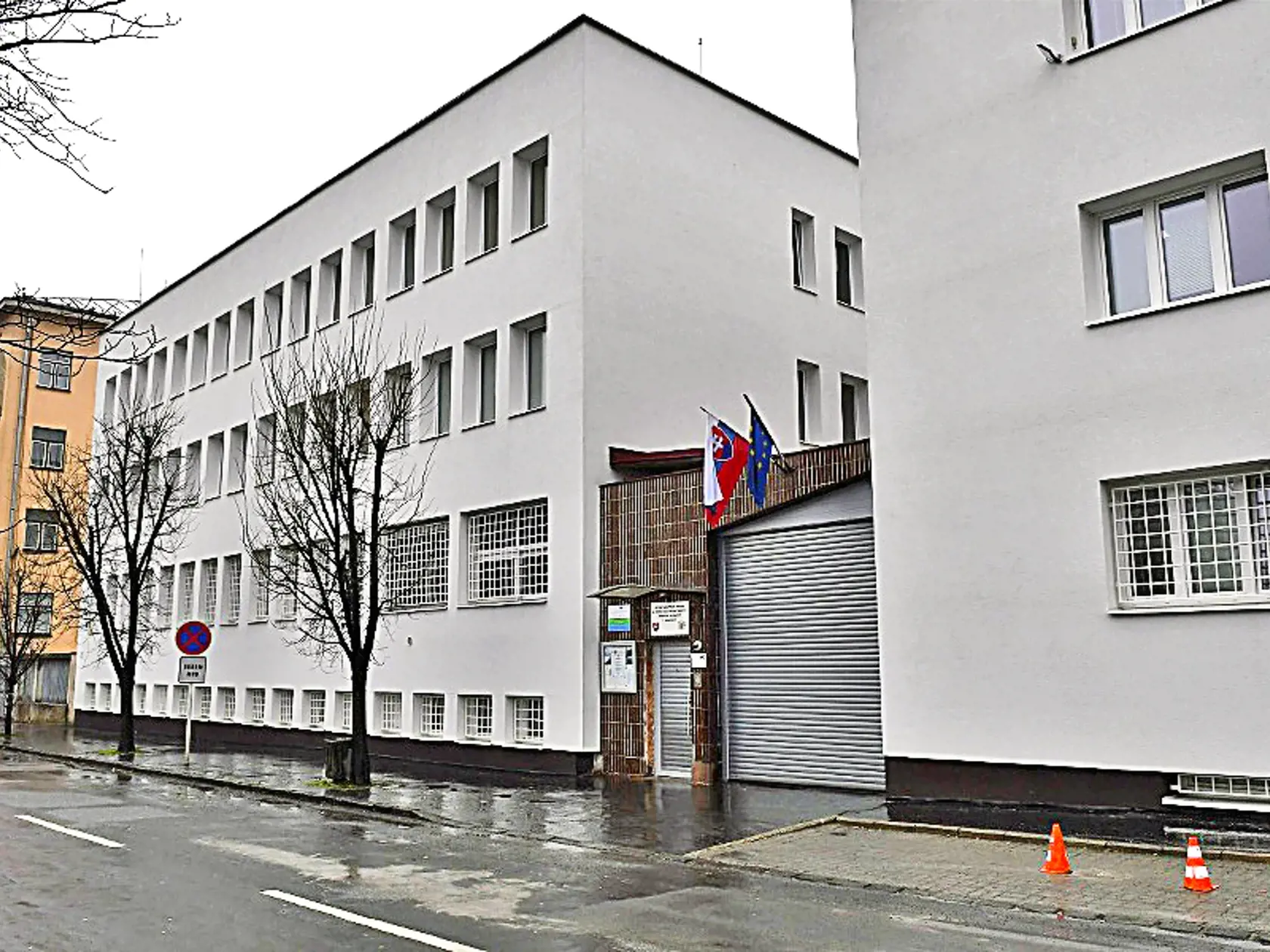 V prípade trestného oznámenia (TO), týkajúcom sa smrti bývalého policajného prezidenta Milana Lučanského vo väzbe, sa v súčasnosti vykonávajú výsluchy.