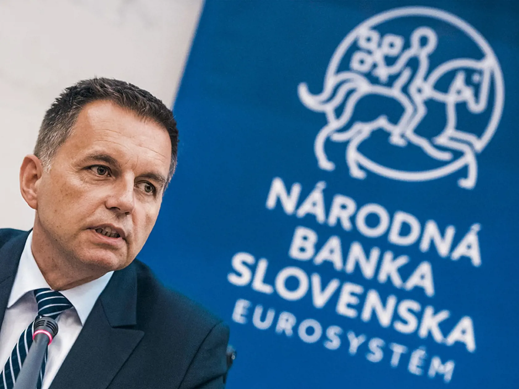 Na snímke guvernér Národnej banky Slovenska (NBS) Peter Kažimír
