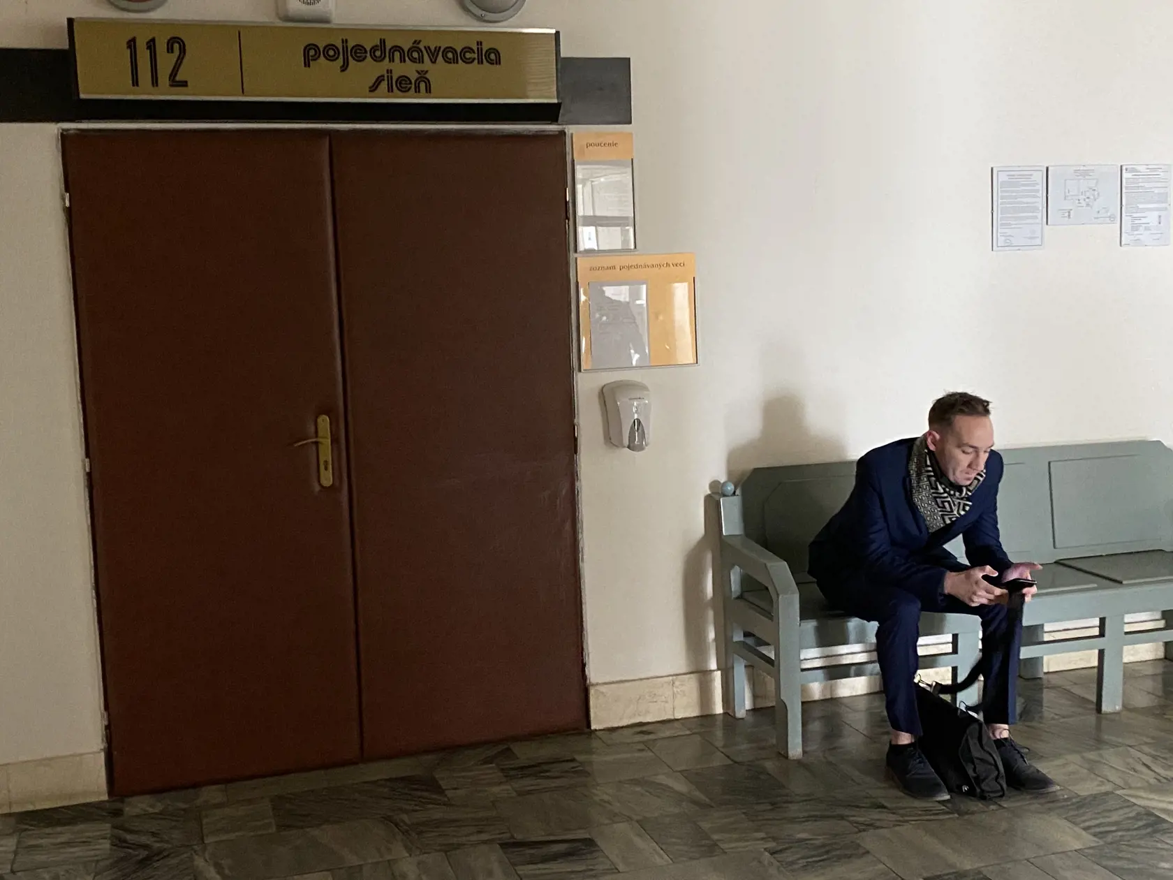 V stredu 18. 10. 2023 začala hlavné pojednávanie s obžalovaným hercom Martinom Durkáčom vo veci zabitia jeho priateľa Michala Godára v januári tohto roka.