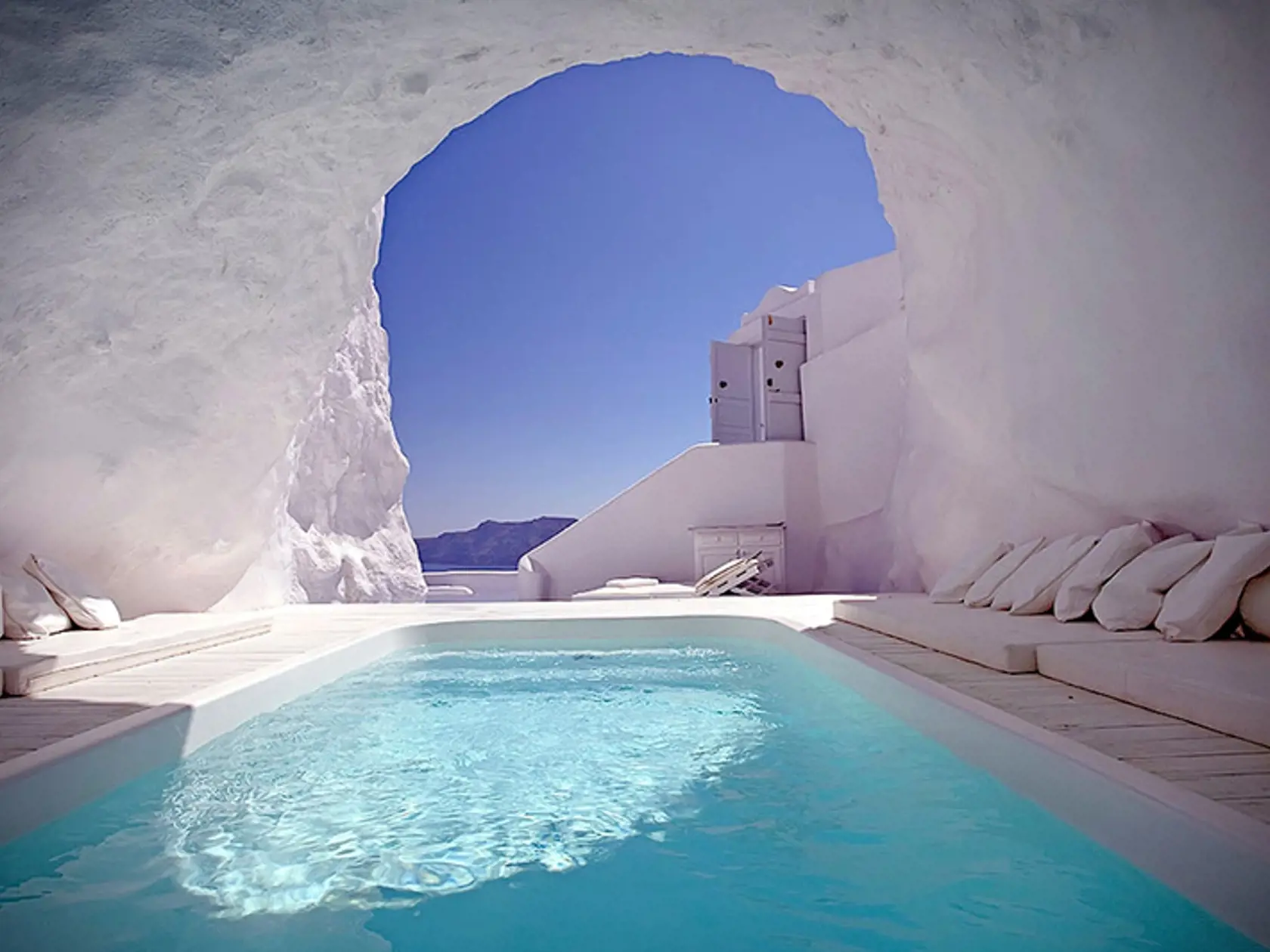 Hotel Katikies na Santorini: Nemusíte sa báť ani zlého počasia.