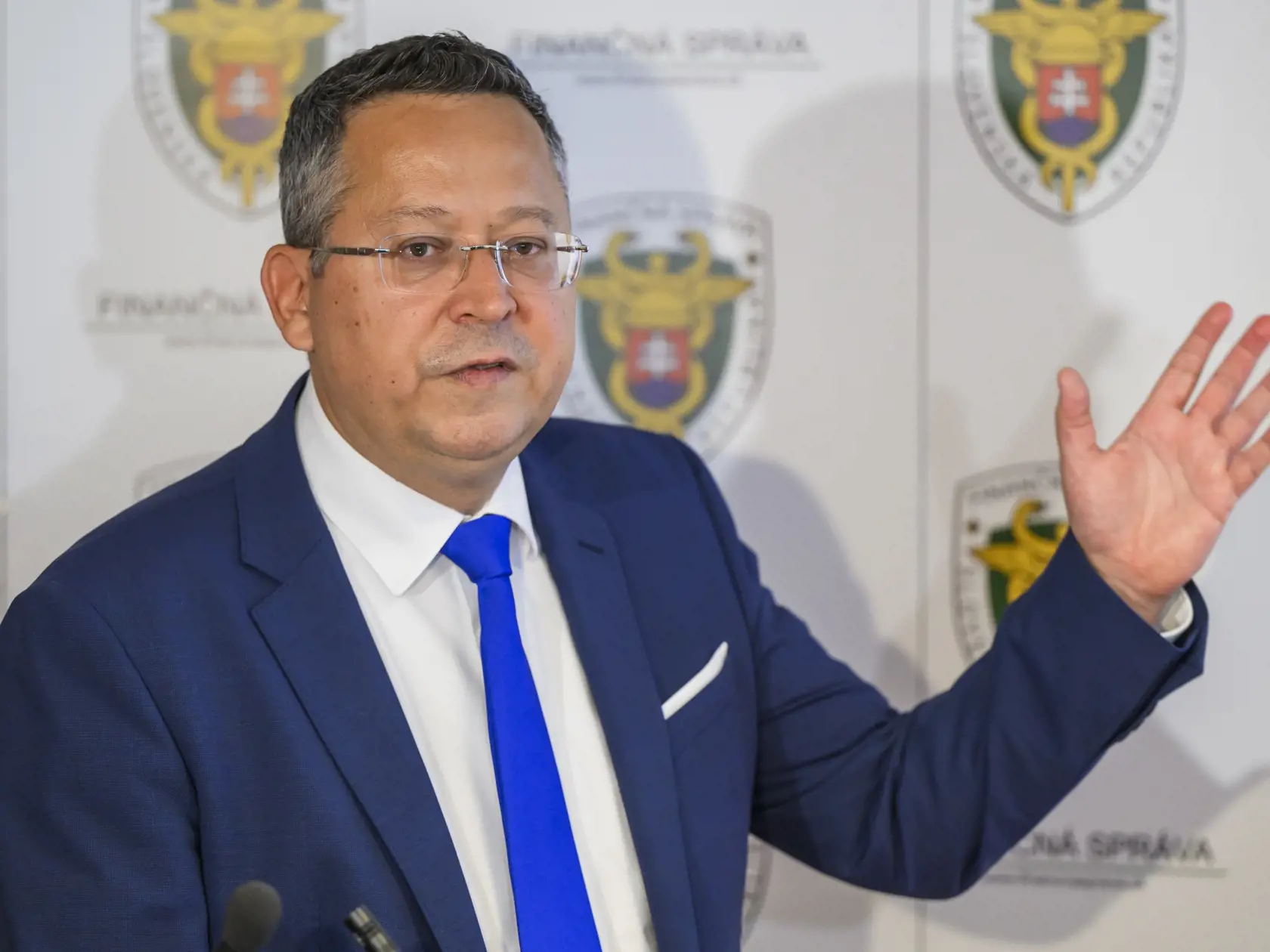 Na snímke minister financií SR Ladislav Kamenický (Smer-SD) počas tlačovej konferencie k efektívnejšiemu výberu daní – pomoc pri konsolidácii v Bratislave 24. júna 2024. FOTO TASR - Jaroslav Novák