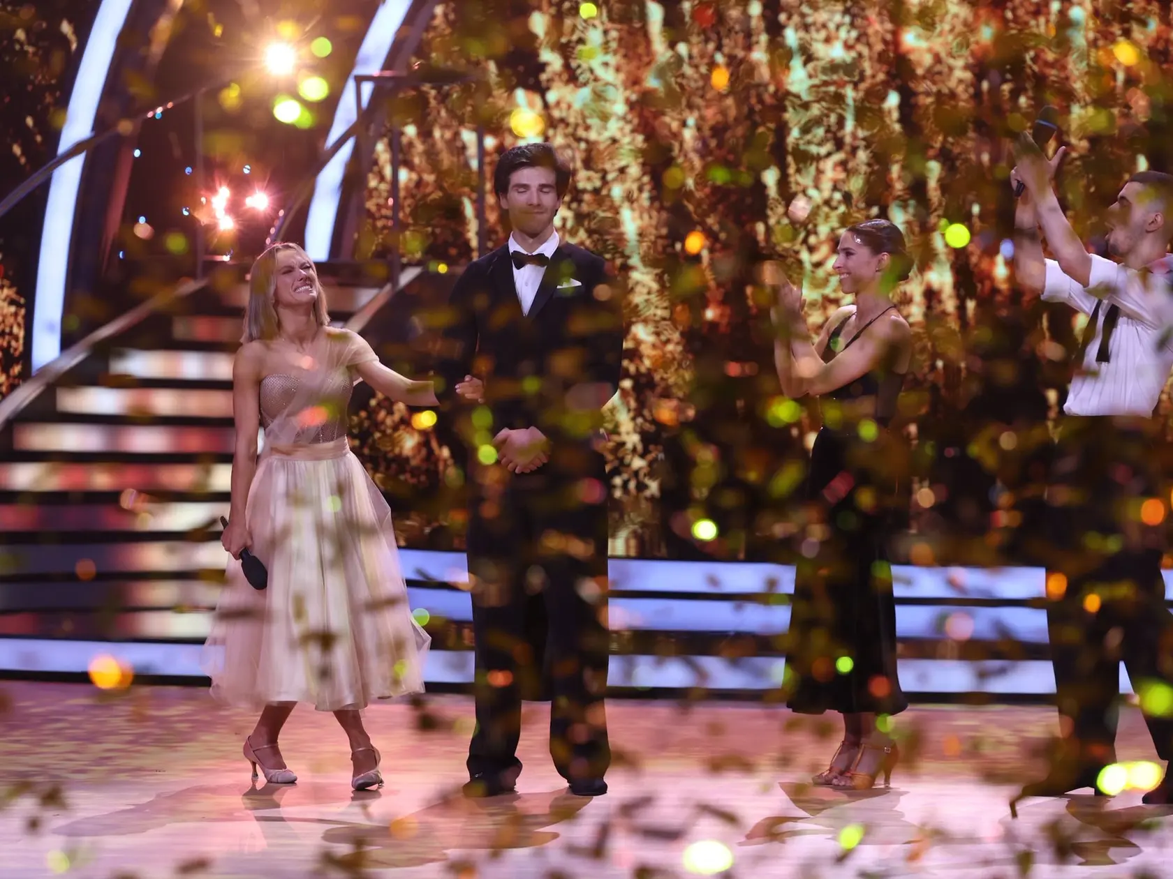 Kráľom a kráľovnou 10. série Let's Dance sa stali Kristián Baran a Dominika Rošková.