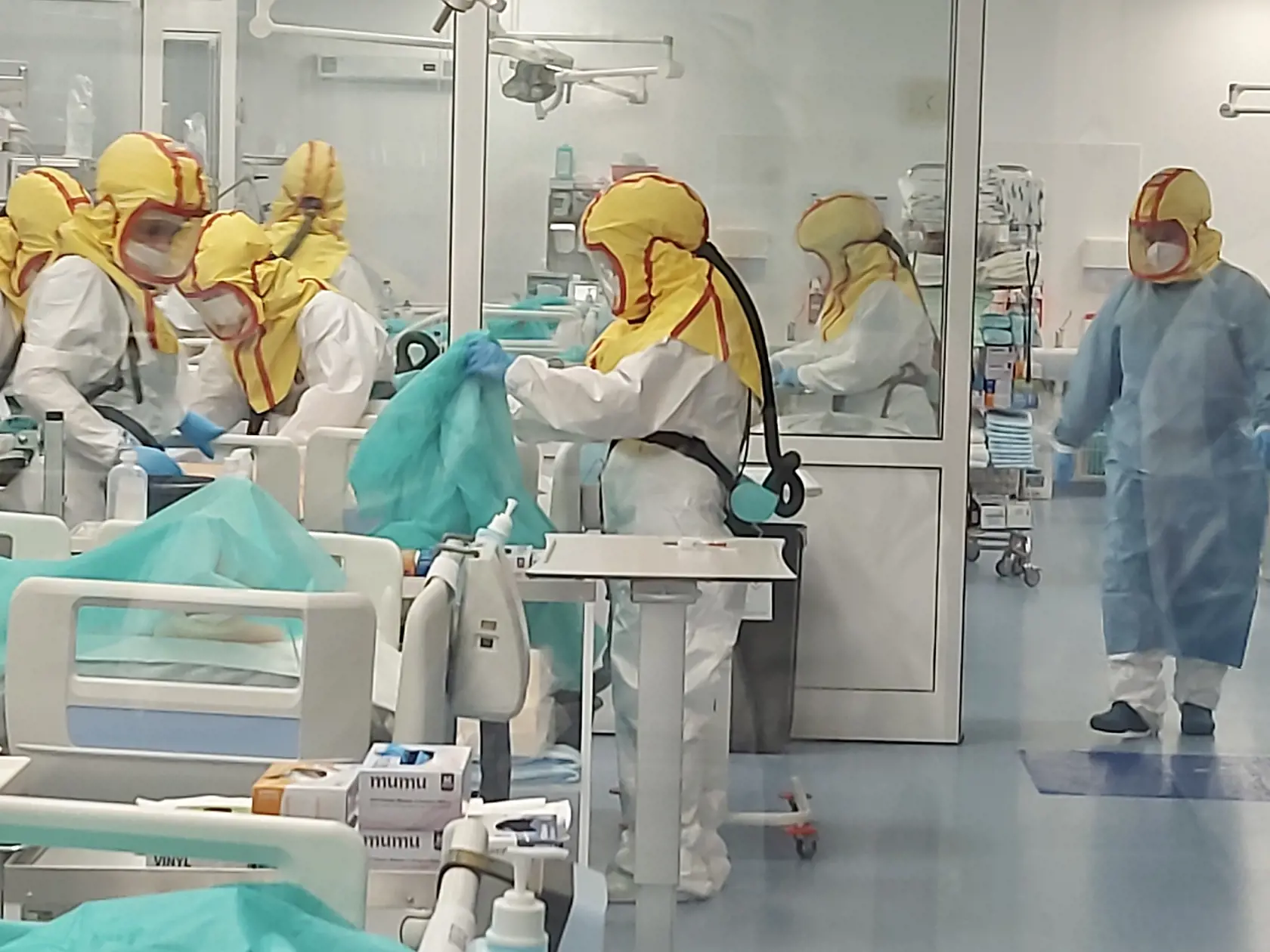V minulosti dve pracoviska UNLP boli rozdelené na tzv. červené - covidové a biele - bezcovidové. Už dlhší čas však poskytujú starostlivosť všetkým pacientom podľa spádovej oblasti alebo požiadaviek pacienta.