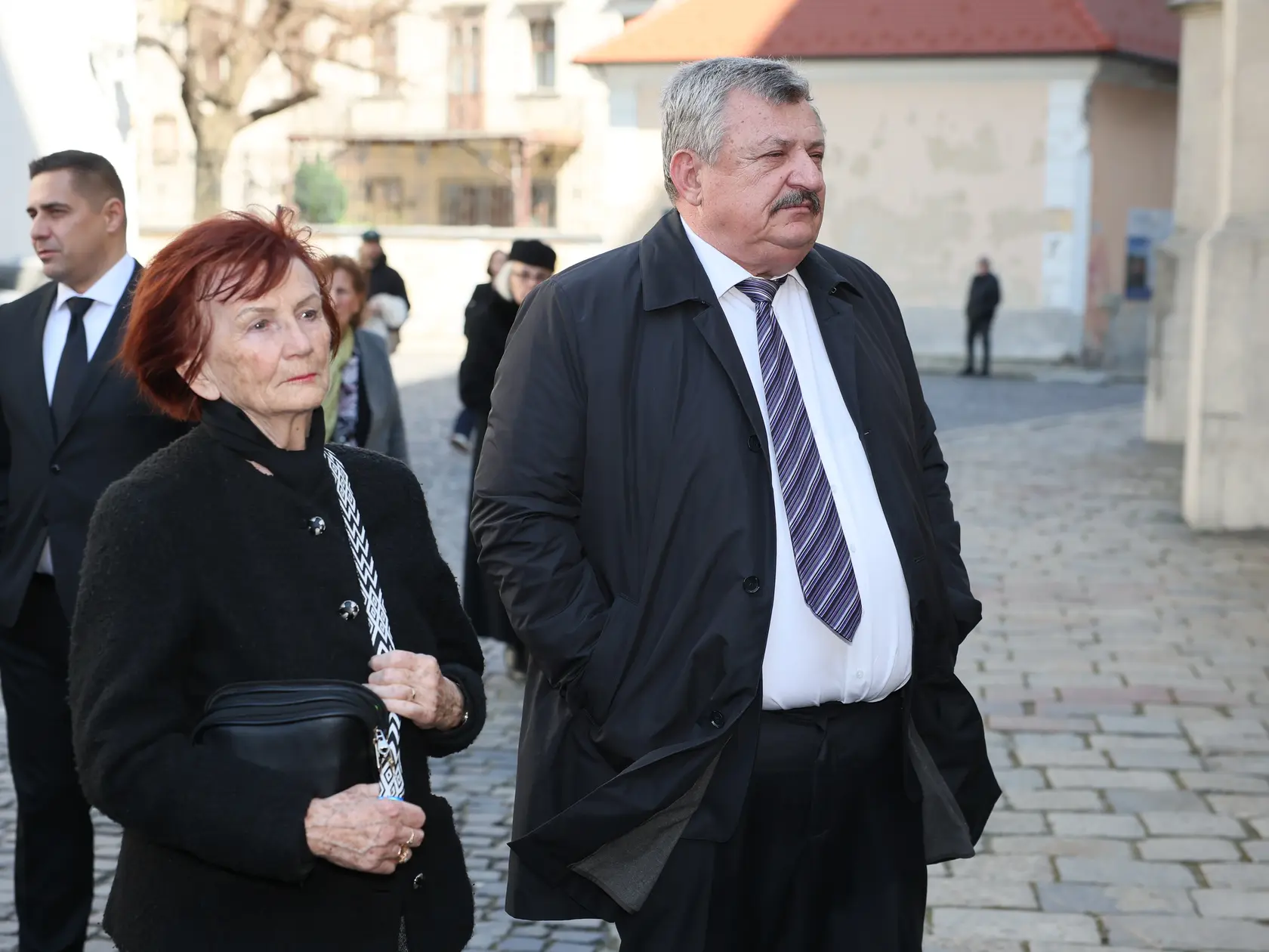 Posledná rozlúčka s hercom Štefanom Kvietikom († 90) v Katedrále sv. Martina v Bratislave. Anton Hrnko.