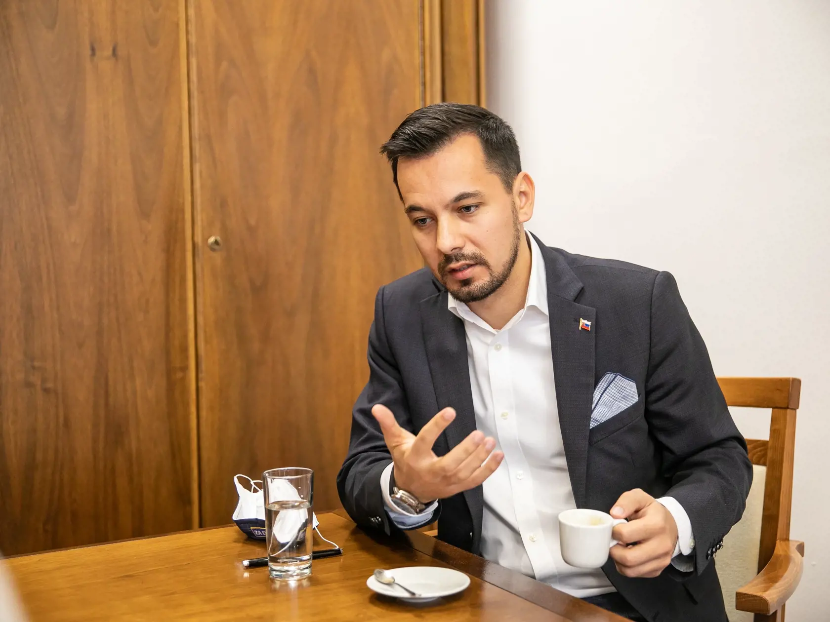 Podpredseda parlamentu Juraj Šeliga počas rozhovoru.