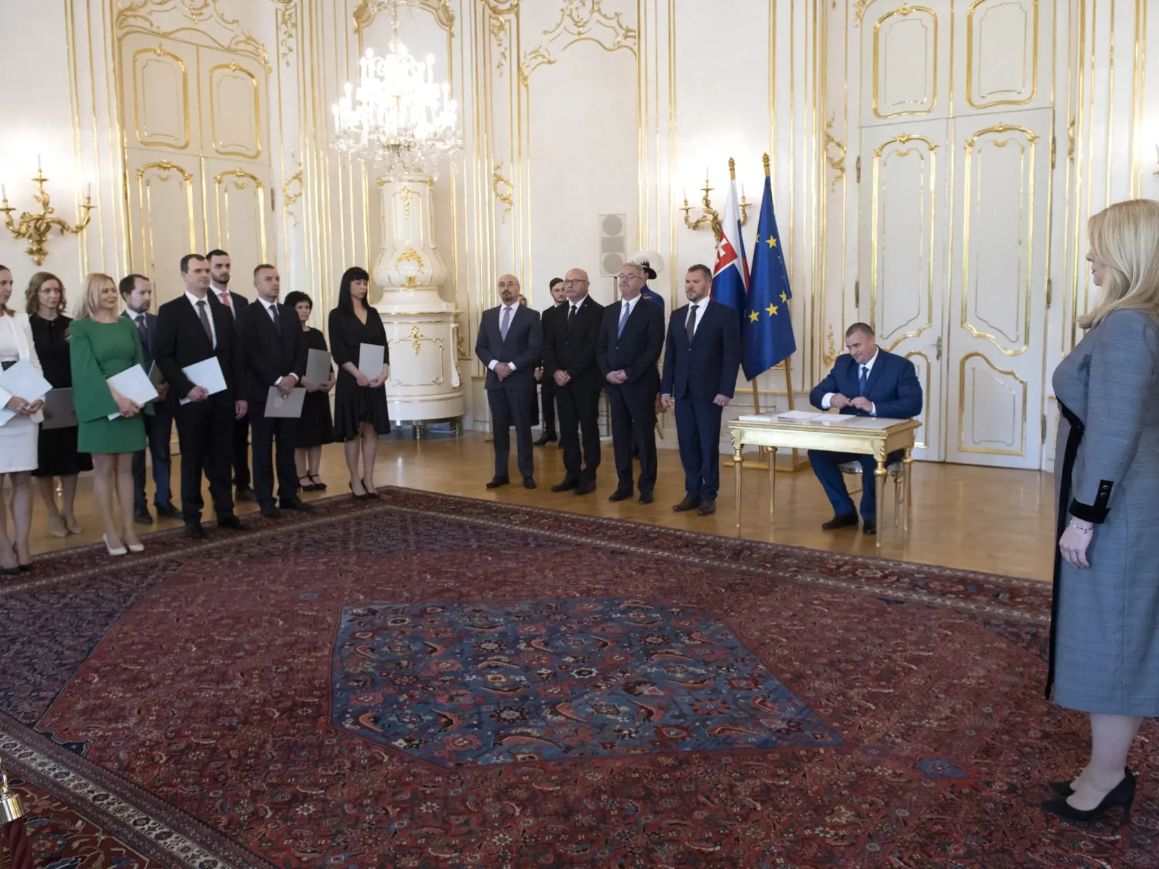 Na snímke vpravo prezidentka Zuzana Čaputová počas vymenúvania sudcov všeobecných súdov 11. mája 2023 v  Prezidentskom paláci v Bratislave. FOTO TASR - Pavel Neubauer