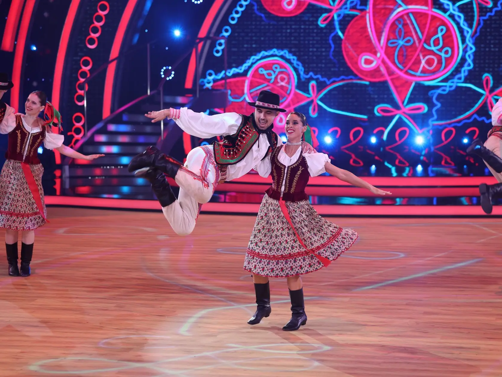 8. kolo Let's Dance. Na snímke Zuzana Porubjaková a Jaroslav Ihring.