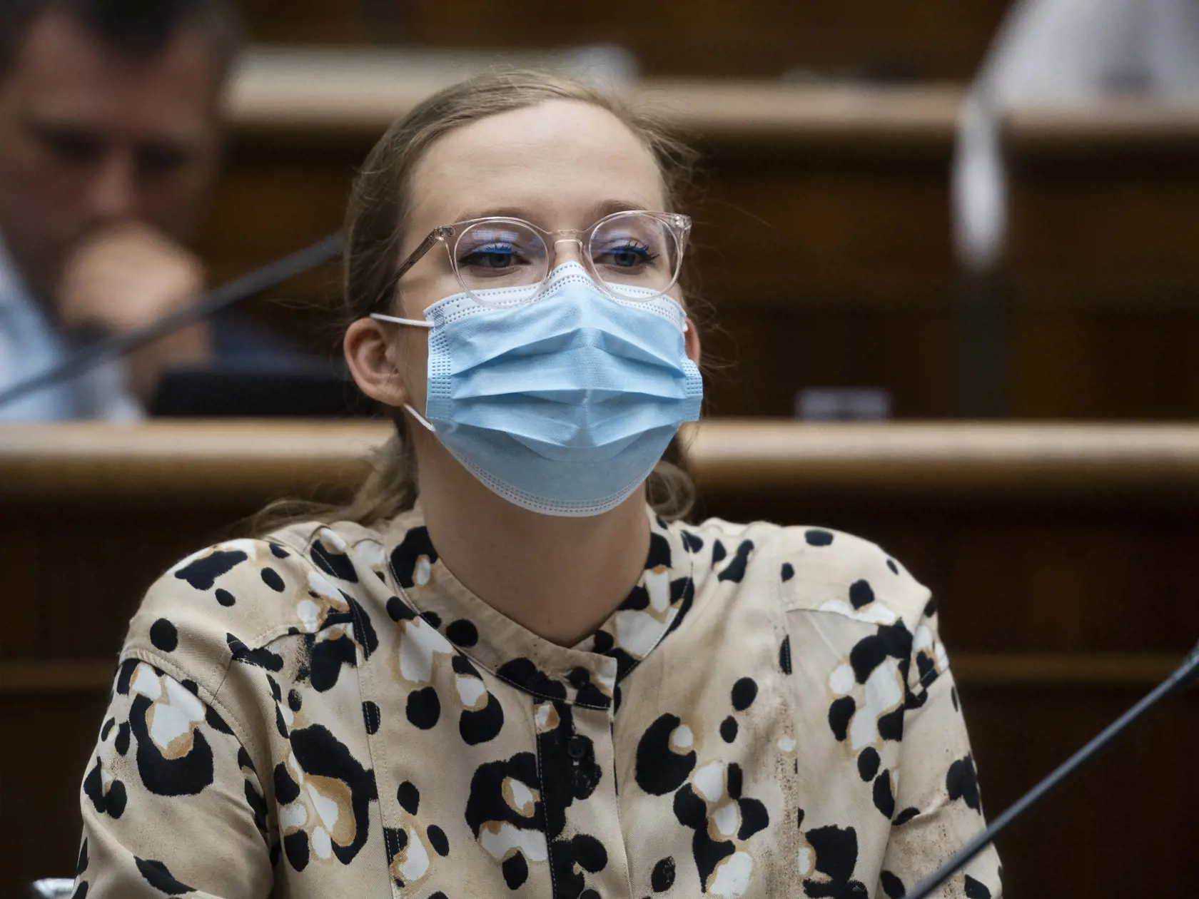 Marcinková si v okuliaroch nepríde pekná.