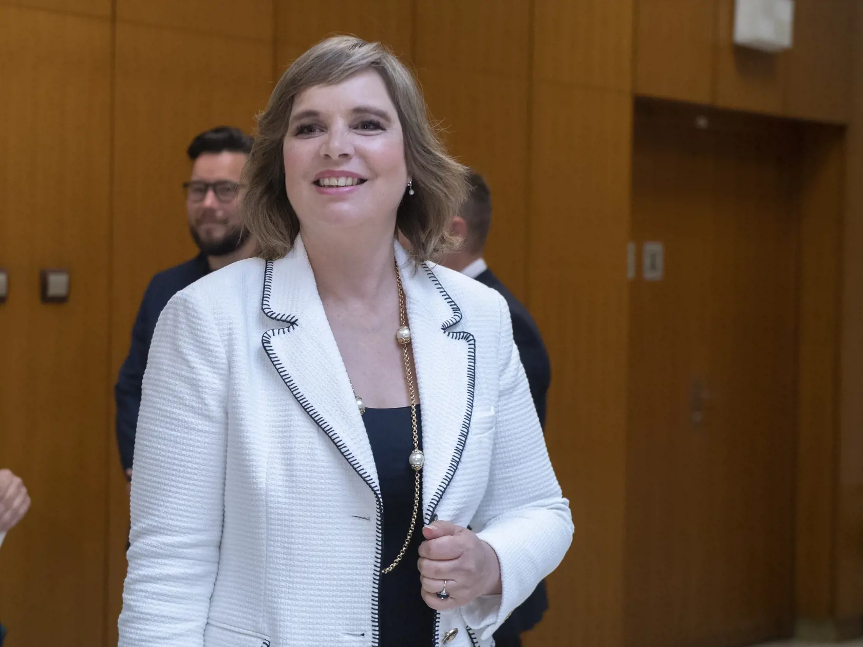 Na snímke dočasne poverená podpredsedníčka vlády a ministerka investícií, regionálneho rozvoja a informatizácie SR Veronika Remišová (Za ľudí) počas 151. rokovania vlády SR 12. mája 2023 v Bratislave. FOTO TASR - Pavel Neubauer