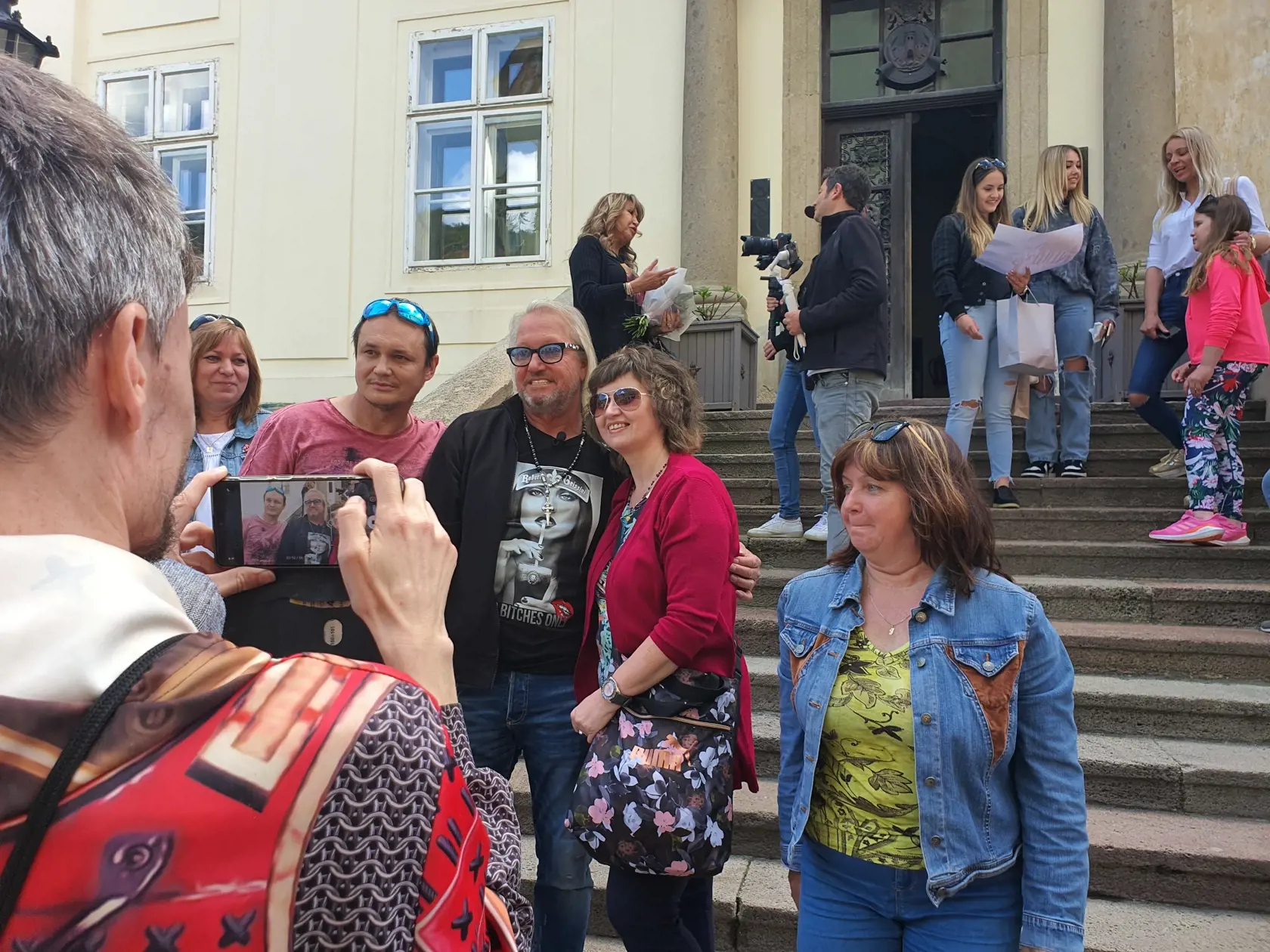 Carmen dostala od malého dievčatka darček, pravdepodobne kresbu, ktorá ju dojala.