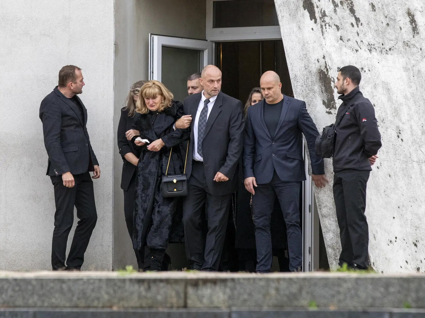 Na snímke je pohreb oligarchu Miroslava Bödöra v Nitre.
Manželka a syn Norbert Bödör.