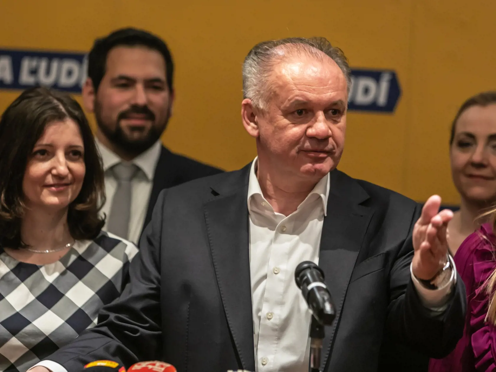 Na snímke centrála politickej strany Za ľudí počas volebnej noci do Národnej rady Slovenskej republiky, 29.2.2020.