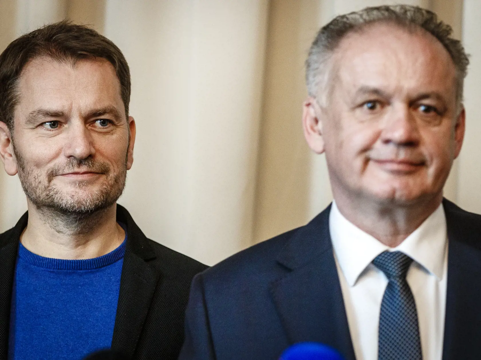 Na snímke zľava líder hnutia OĽaNO Igor Matovič a vtedajší predseda strany Za ľudí Andrej Kiska počas tlačovej konferencie po spoločnom stretnutí k výsledkom volieb do NR SR v Bratislave 3. marca 2020.