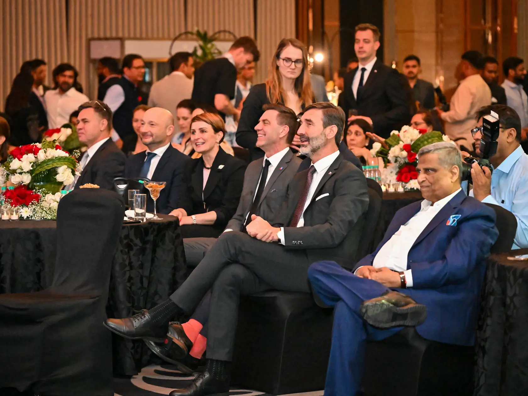 Exkluzívne zábery z posledného dňa pracovnej cesty Juraja Blanára v Indii. Otvorenie honorárneho konzulátu v Kalkate a napokon prvý ročník Slovensko-indického podnikateľského fóra v Kalkate.