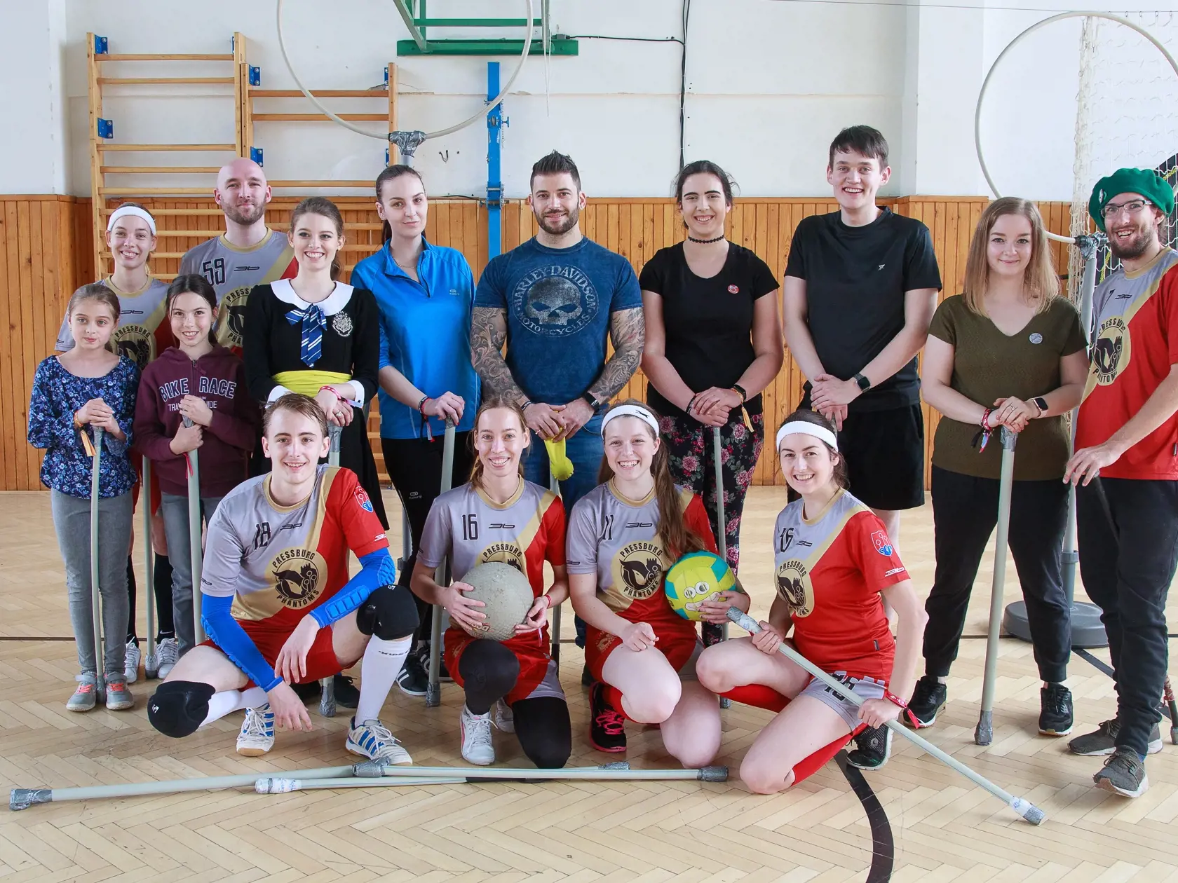 Yanevski si na SlavCone zahral metlobal aj s oficiálnym bratislavským metlobalovým družstvom Pressburg Phantoms.