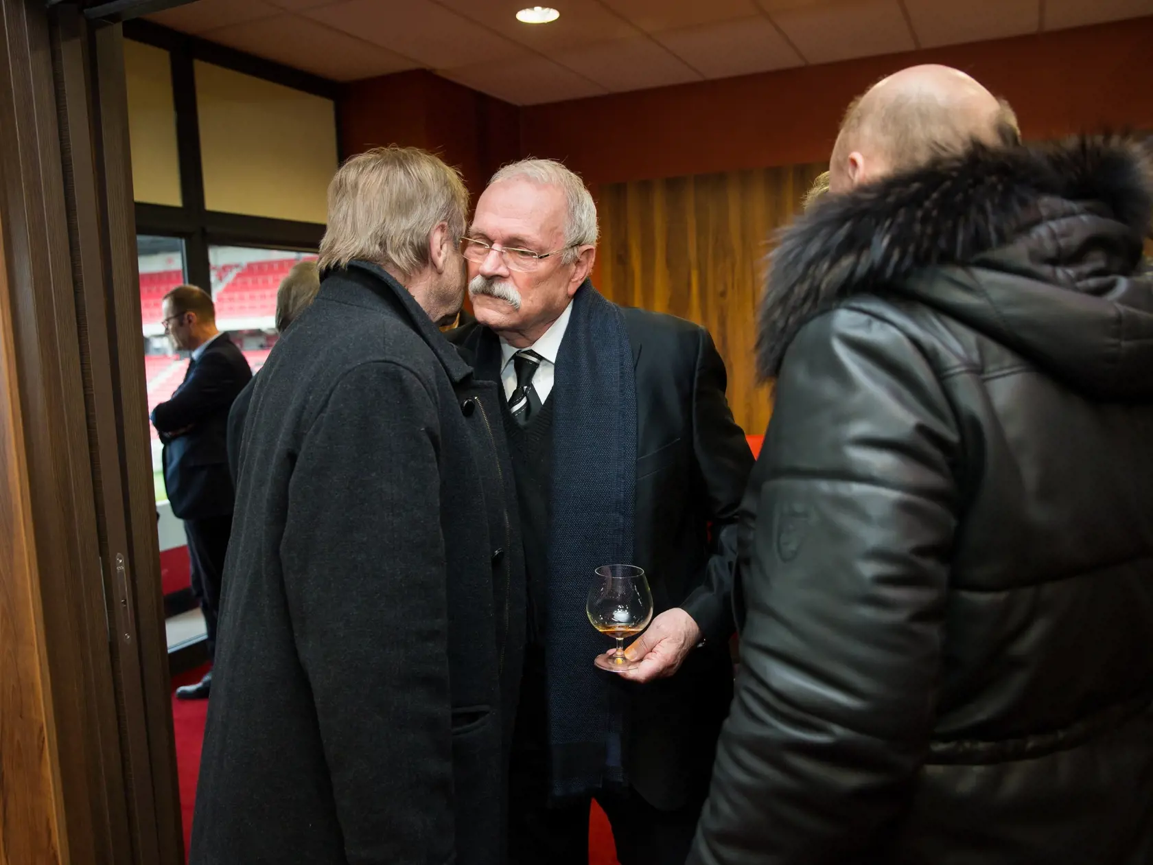 Posledná rozlúčka s bývalím futbalistom Jozefom Adamcom na štadióne City Arena v Trnave. Na snímke Ladislav Petráš a Ivan Gašparovič.