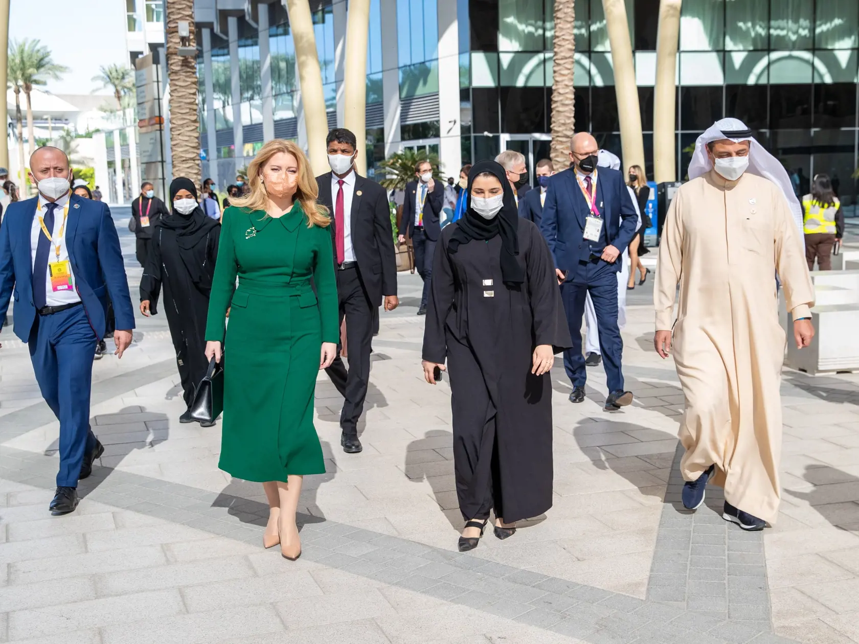 Prezidentka Zuzana Čaputová s predstaviteľmi SAE počas Expo Dubaj 2020.