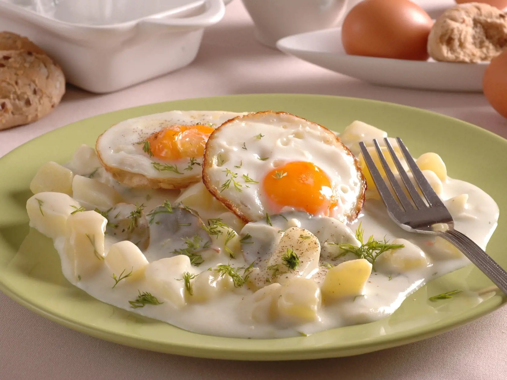 Zemiakový prívarok s volským okom, recept, smotana, vajcia
Foto: Peter Záhradník
Uverejnené: Báječná Žena č. 18/09 

pôvodný súbor:zemiakovy privarok s volskym okom.eps