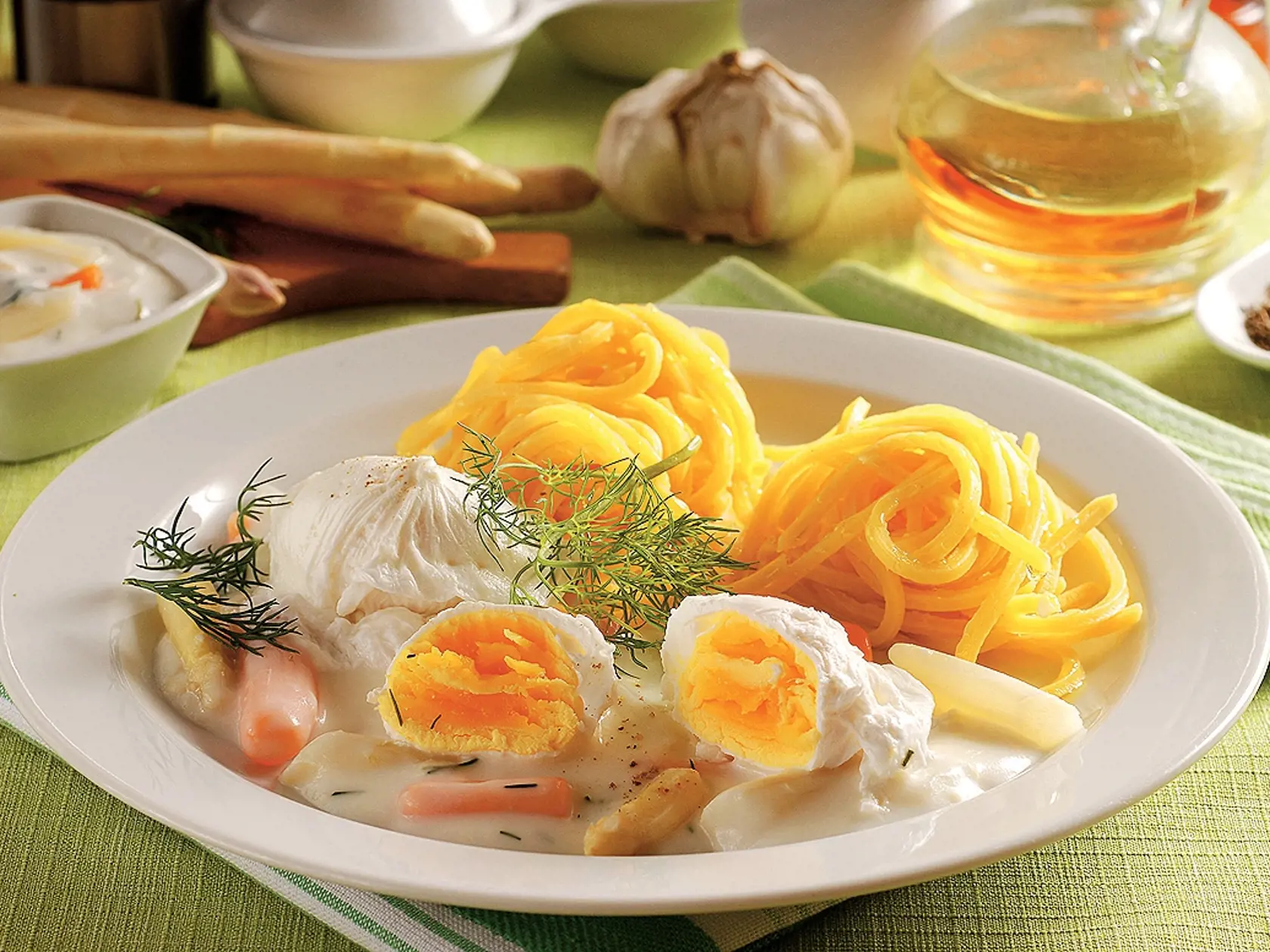 jedlo, recept, špargľová omáčka so stratenými vajcami
Foto: Peter Záhradník
Uverejnené: Báječná žena 22/2011
pôvodný súbor:sparglova omacka so stratenymi vajcami.eps