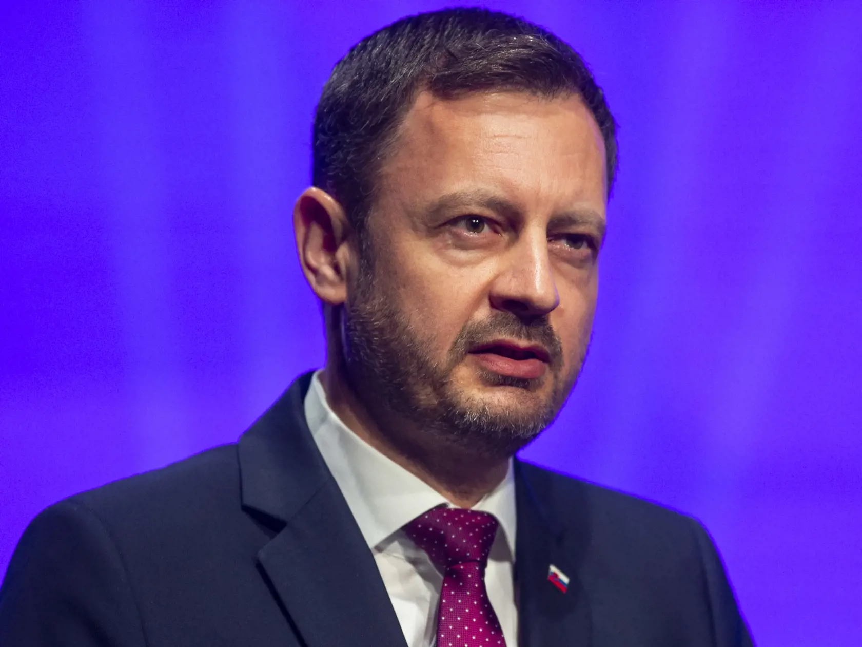 Na snímke predseda vlády SR Eduard Heger (OĽaNO) počas úvodného príhovoru na summite Slovak Global Network - Vízia Slovenska 2030 v Bratislave 6. júna 2022. FOTO TASR - Jakub Kotian