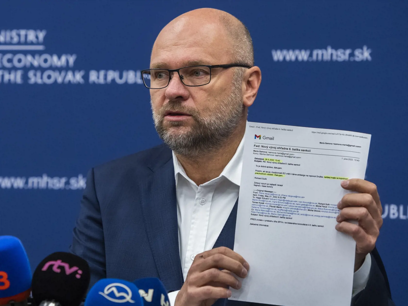 Líder SaS Richard Sulík poslal premiérovi Eduardovi Hegerovi list, v ktorom vysvetľuje ich odchod z koalície.