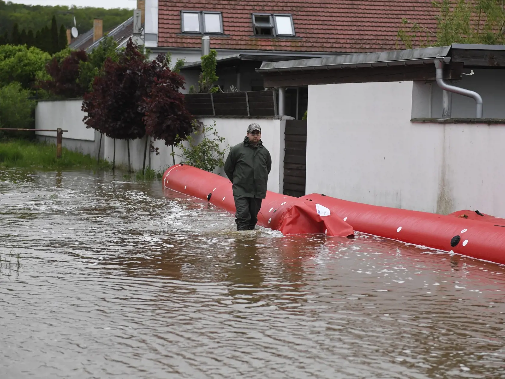 Na snímke vysoká voda v obci Malá Ida v stredu 17. mája 2023 v okrese Košice - okolie po silnom daždi. FOTO TASR - František Iván