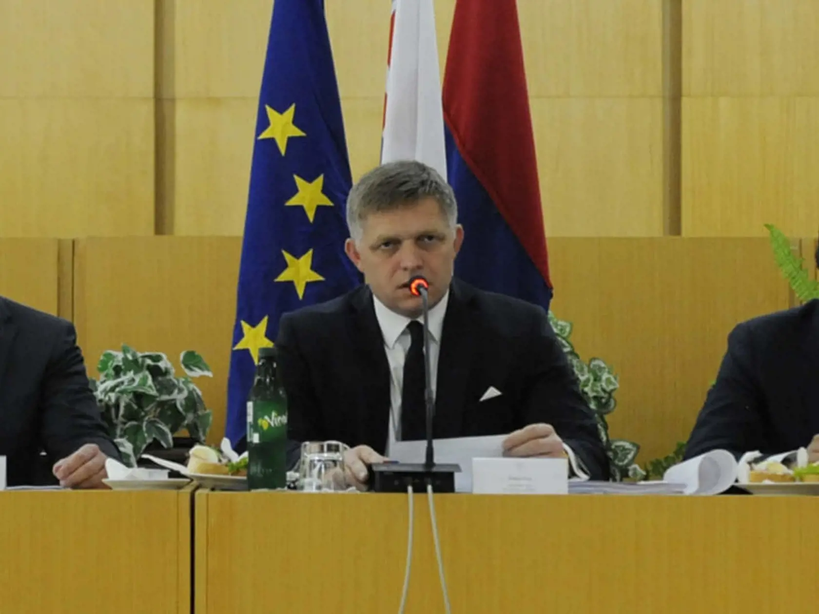 Premiér sa vyjadril, že mu na vyšetrení kauzy záleží.
