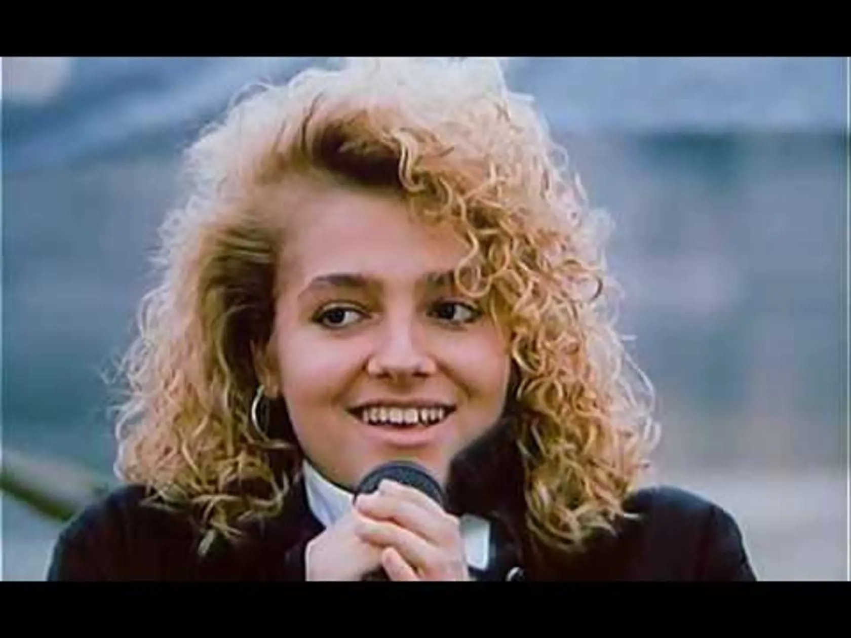 Dara v roku 1990.