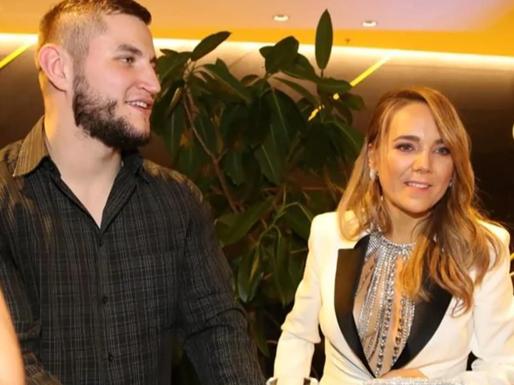 Lucie Vondráčková s mladučkým frajerom Zdenkom Polívkom.
