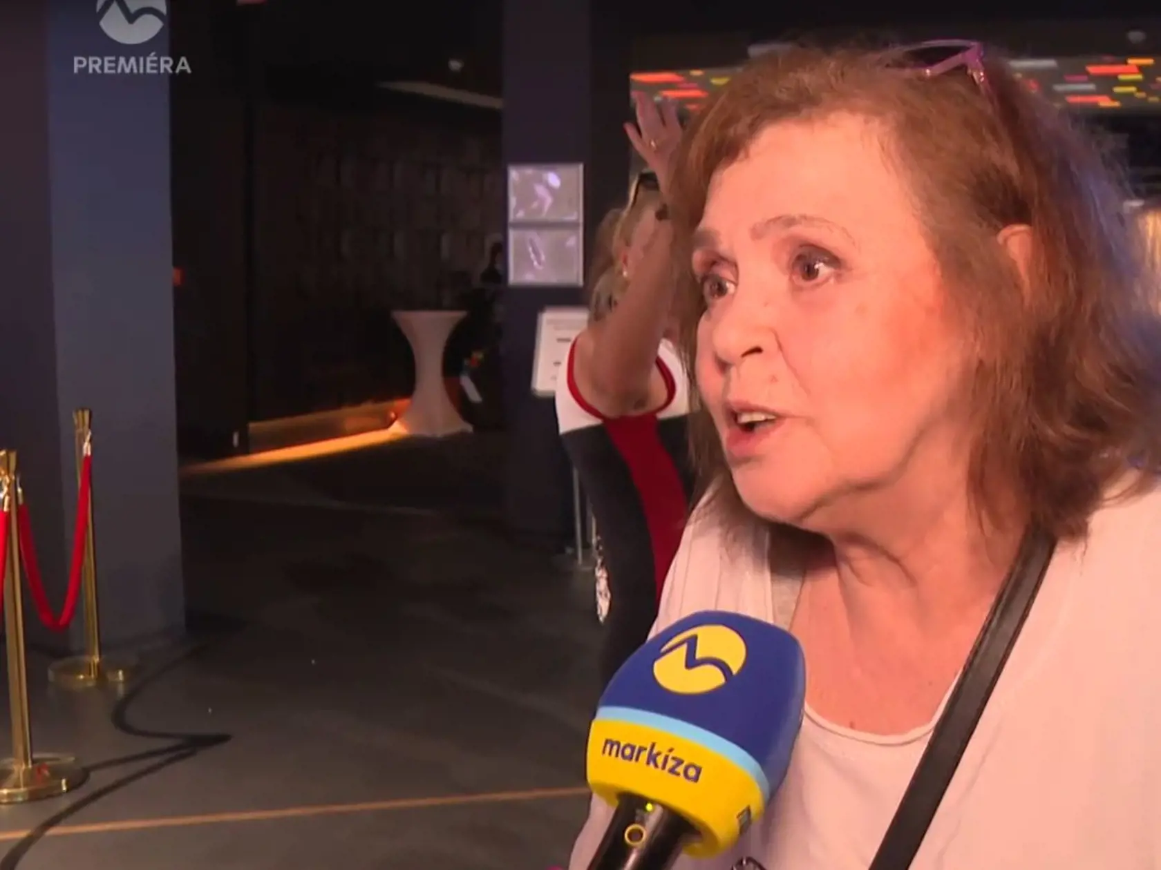 Takto vyzerá prvá manželka Mariána Zednikoviča († 55) Ľuba Zednikovičová. Nedávno sa objavila na premiére filmu, ktorý režíroval jej syn Lukáš.