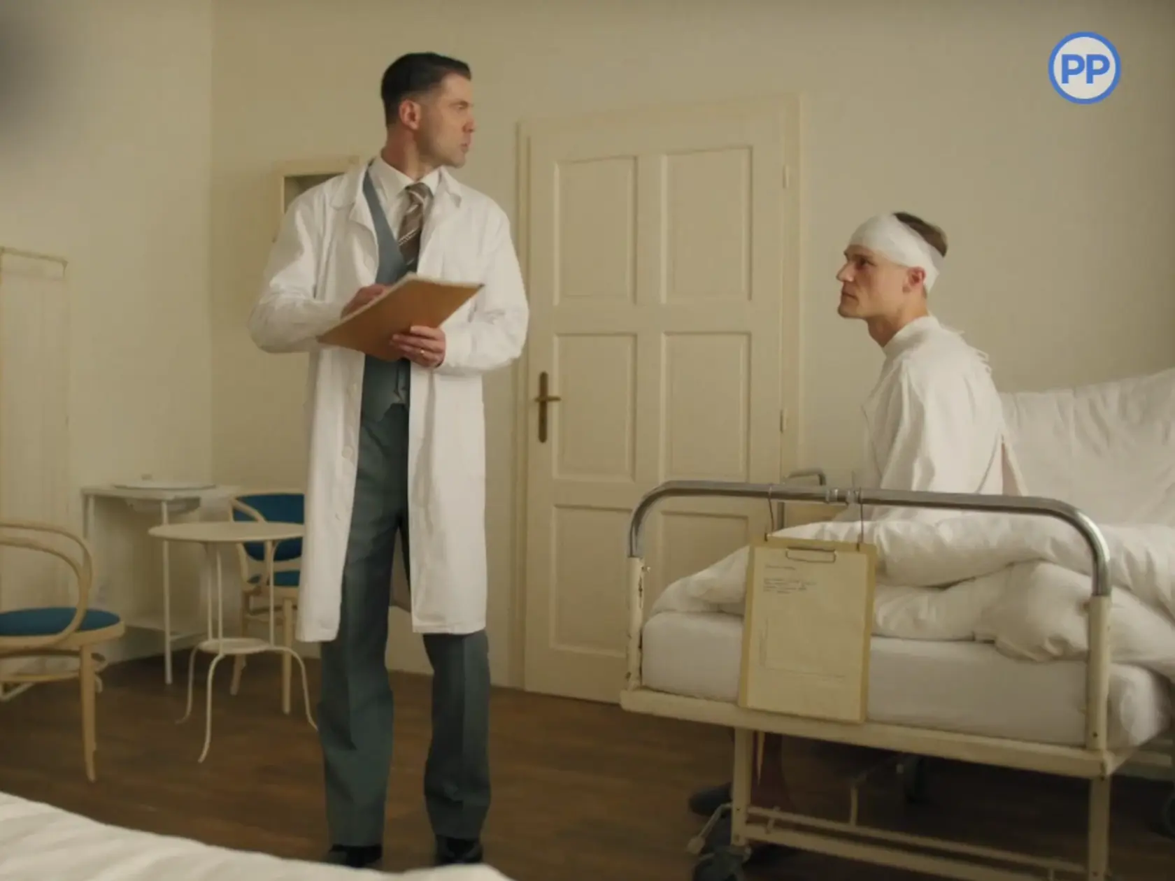 Albert (Ján Dobrík) zachránil život arogantnému nacistovi a dôstojníkovi menom Horst Grabe (Ján Bakala).